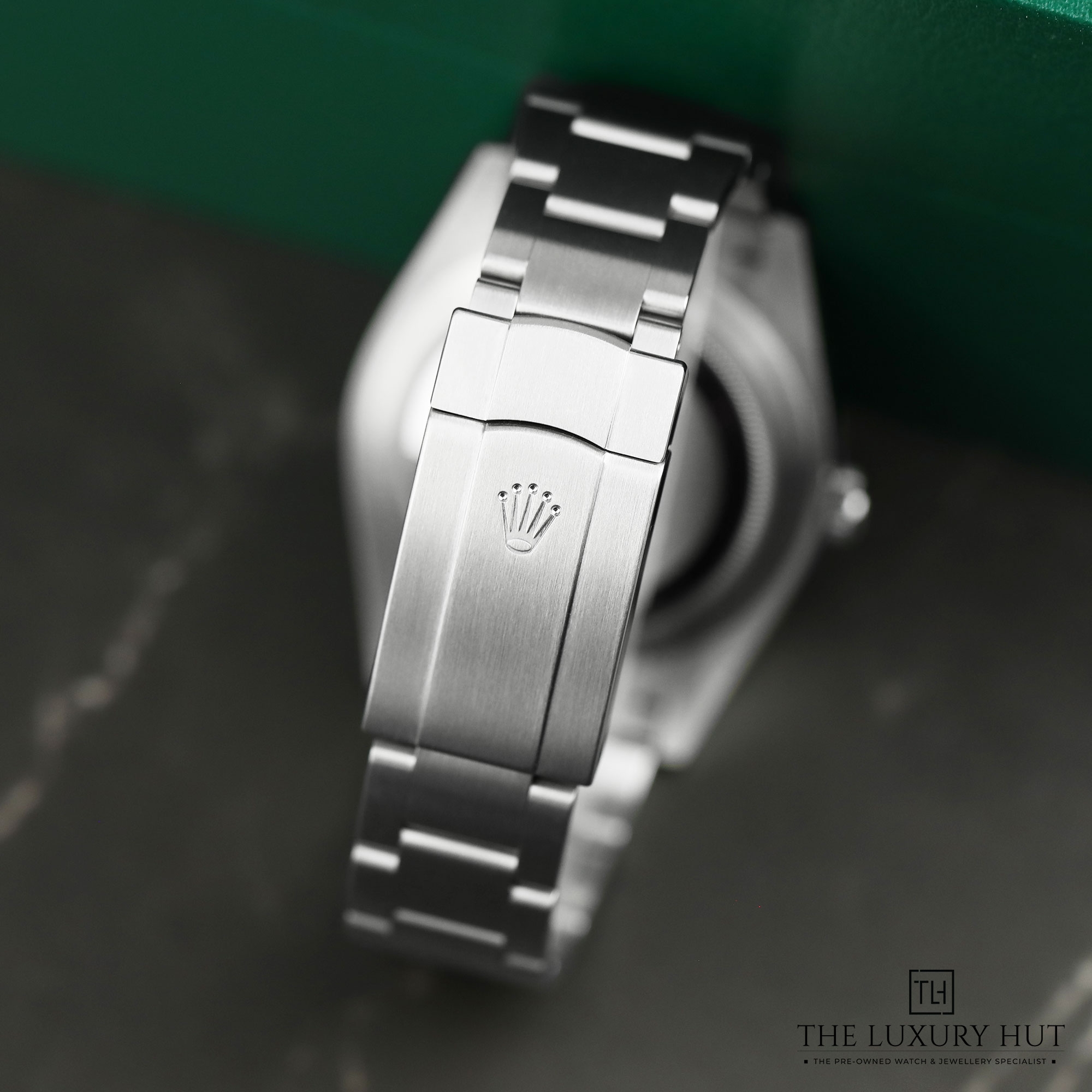 2025/09/Rolex_Oyster_Perpetual_41mm_Steel_Green_Dial_52213-e.jpg