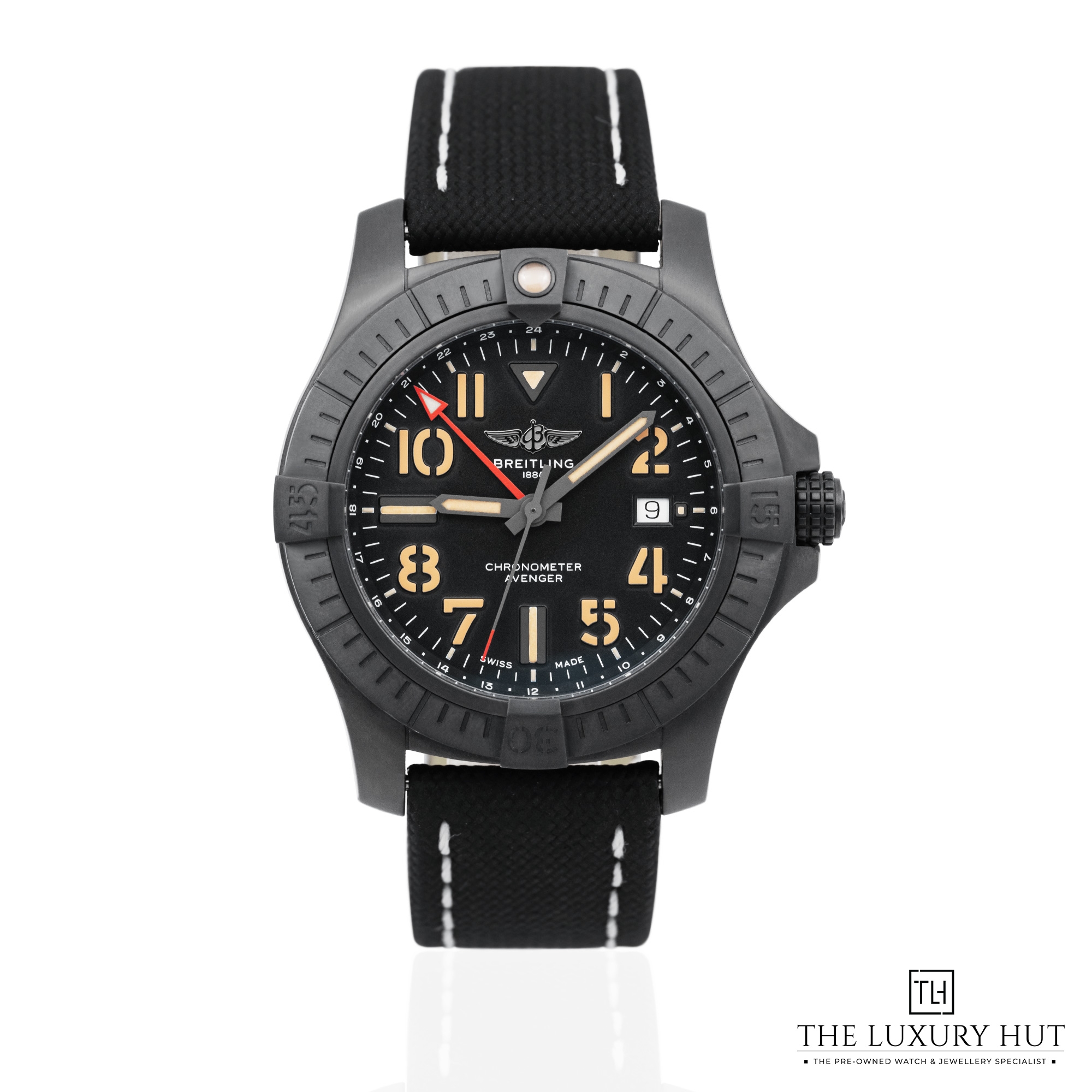 2025/10/Breitling_Avenger_GMT_45_Night_Titanium_Black_52227-aa.jpg