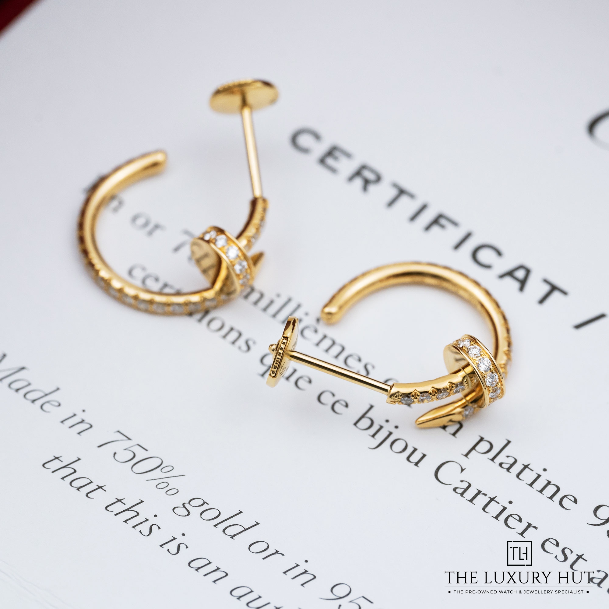 2025/10/Cartier_Juste_Un_Clou_Diamond_Hoop_Earrings_52257-b.jpg