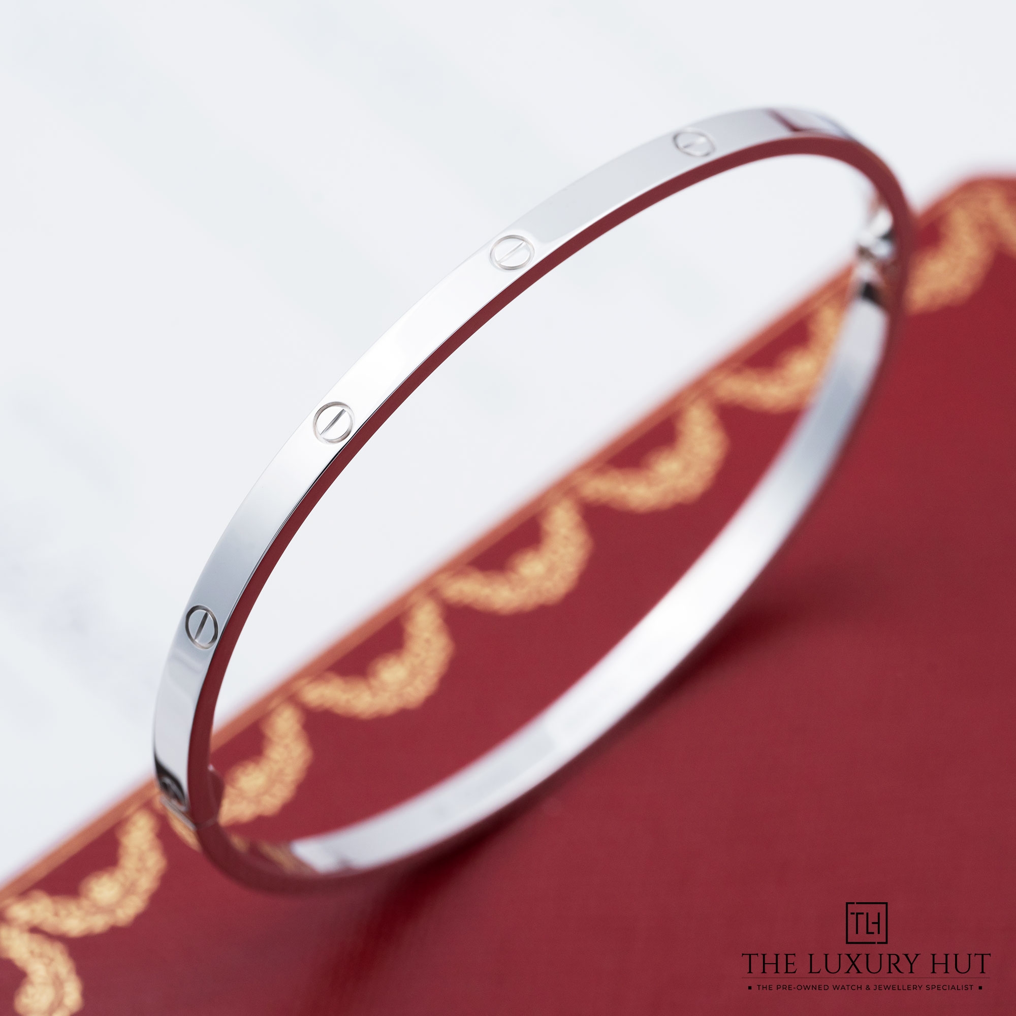 2025/10/Cartier_White_Gold_Love_Bangle_Small_Model_52249-c.jpg