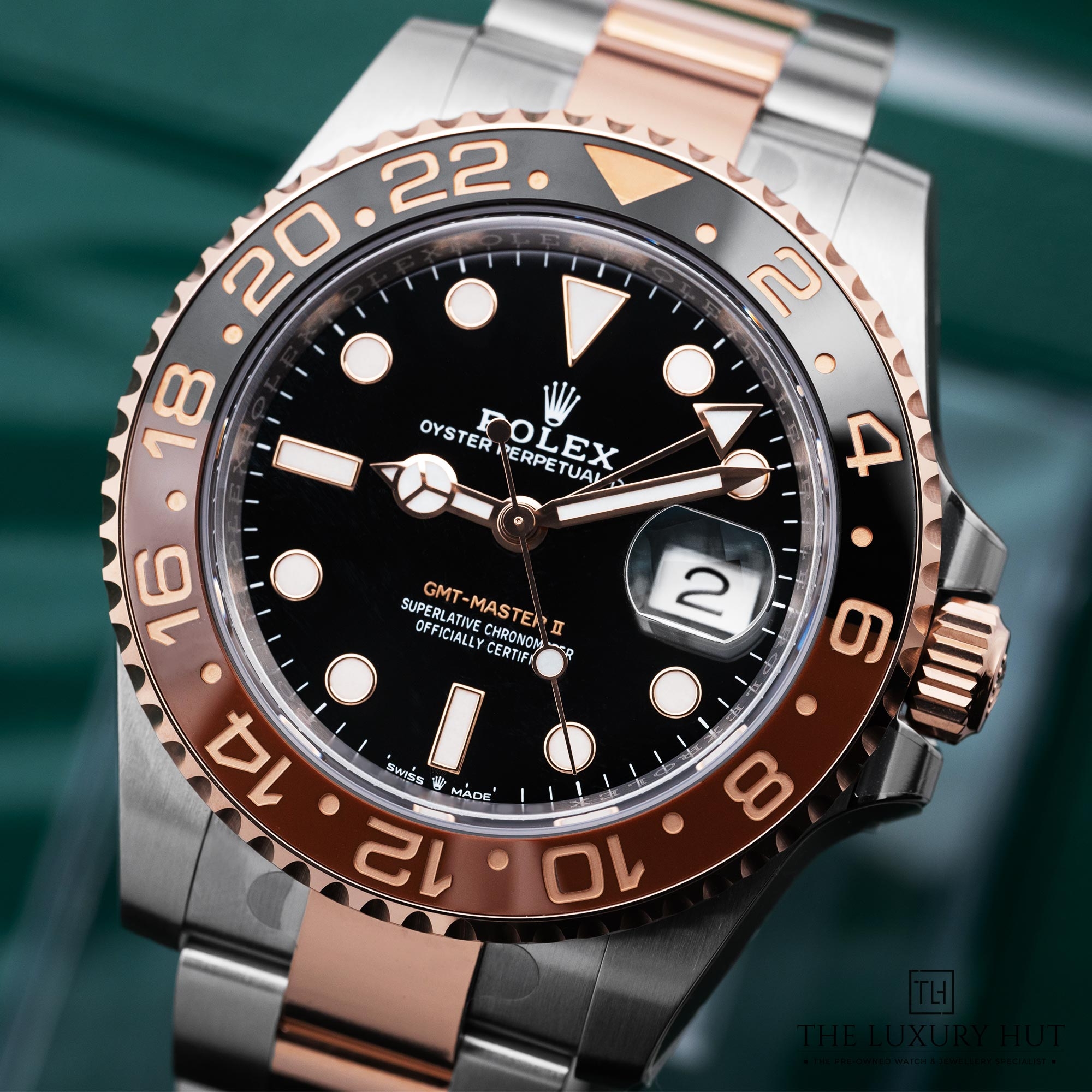2025/10/Rolex_GMT-Master_II_Rootbeer_Bi-Metal_Black_52215-e.jpg