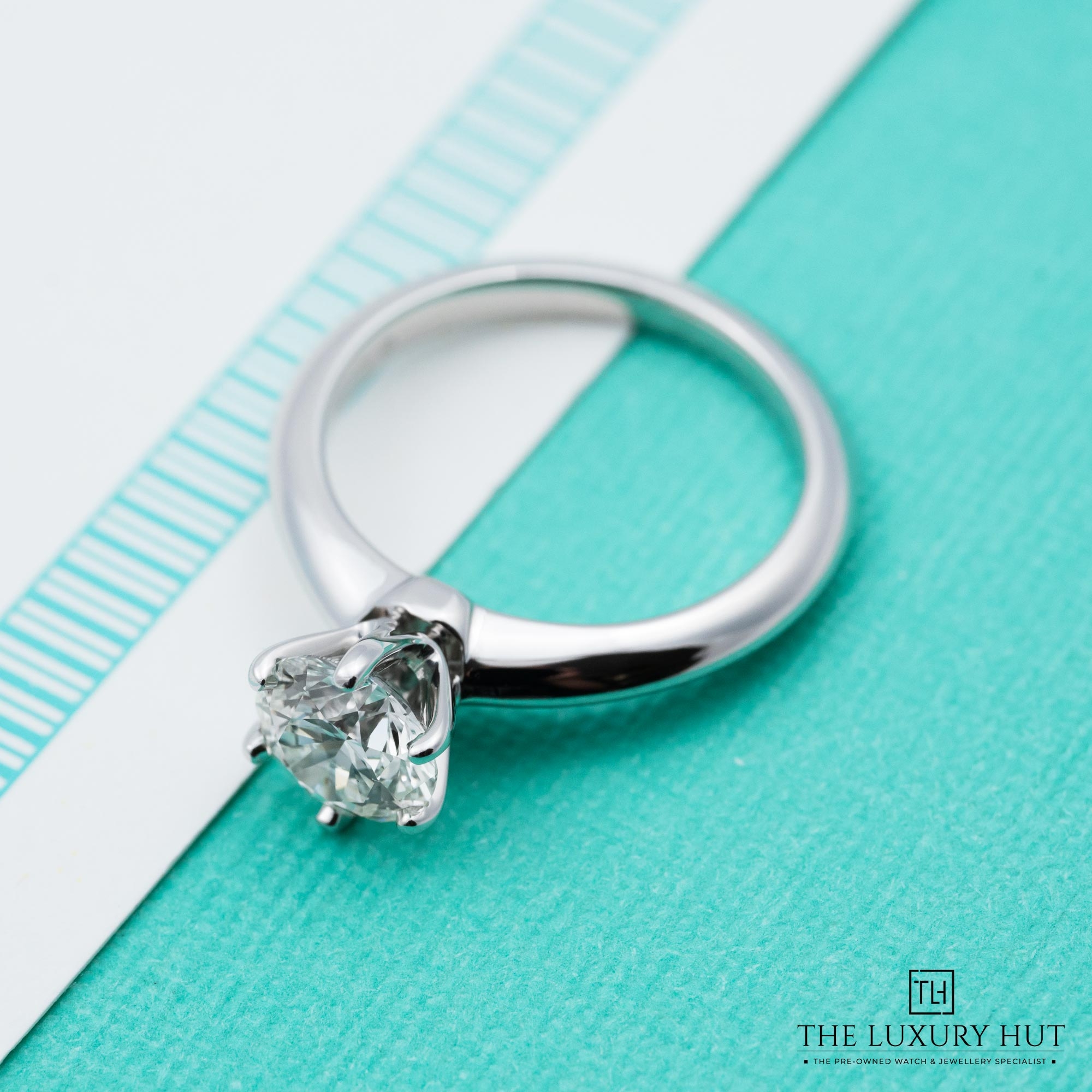 2025/10/Tiffany_Platinum_1.17ct_Diamond_Solitaire_Ring_52255-c.jpg