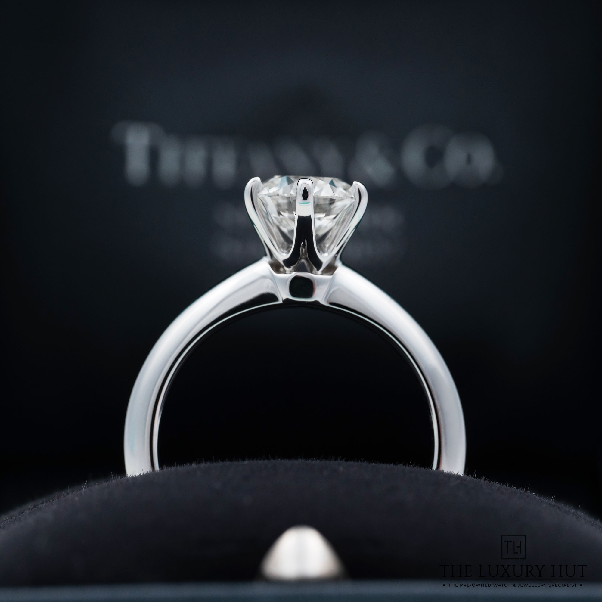 2025/10/Tiffany_Platinum_1.17ct_Diamond_Solitaire_Ring_52255-d.jpg