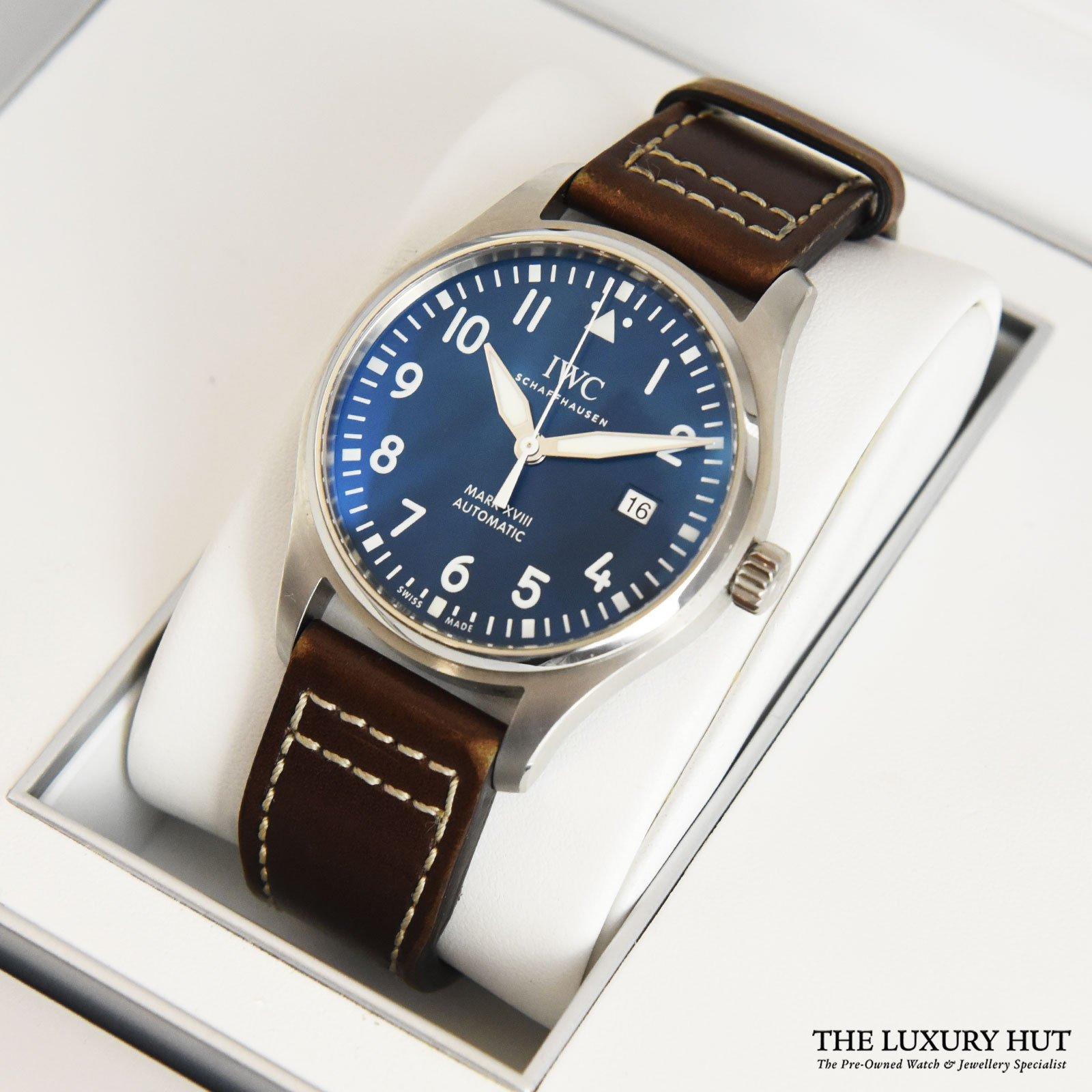 2023/06/IWC-Pilot_Blue-38575-f-1.jpg