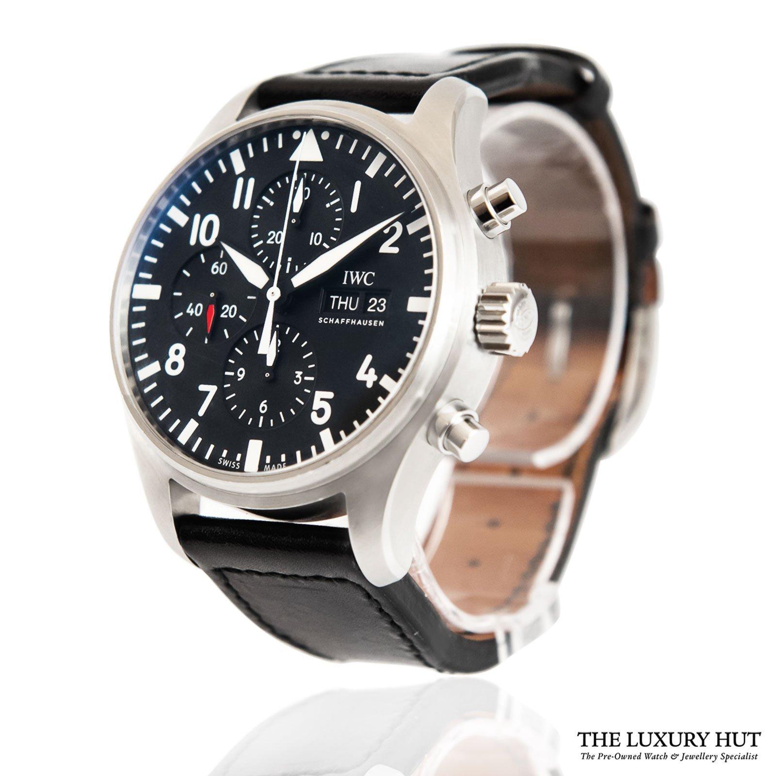 2023/06/IWC-Pilots-Black-36250-b-1.jpg