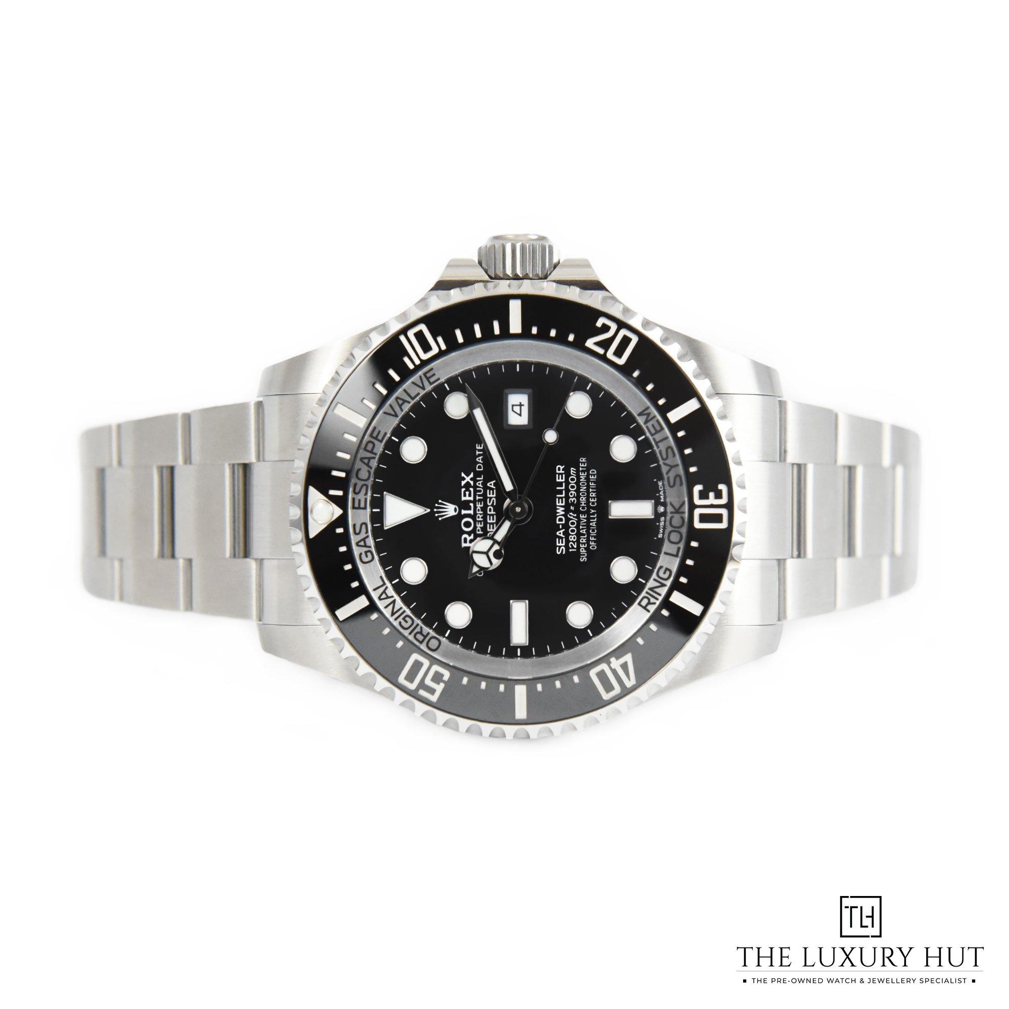2023/06/Rolex_Sea-Dweller_Black_40479-c-1.jpg