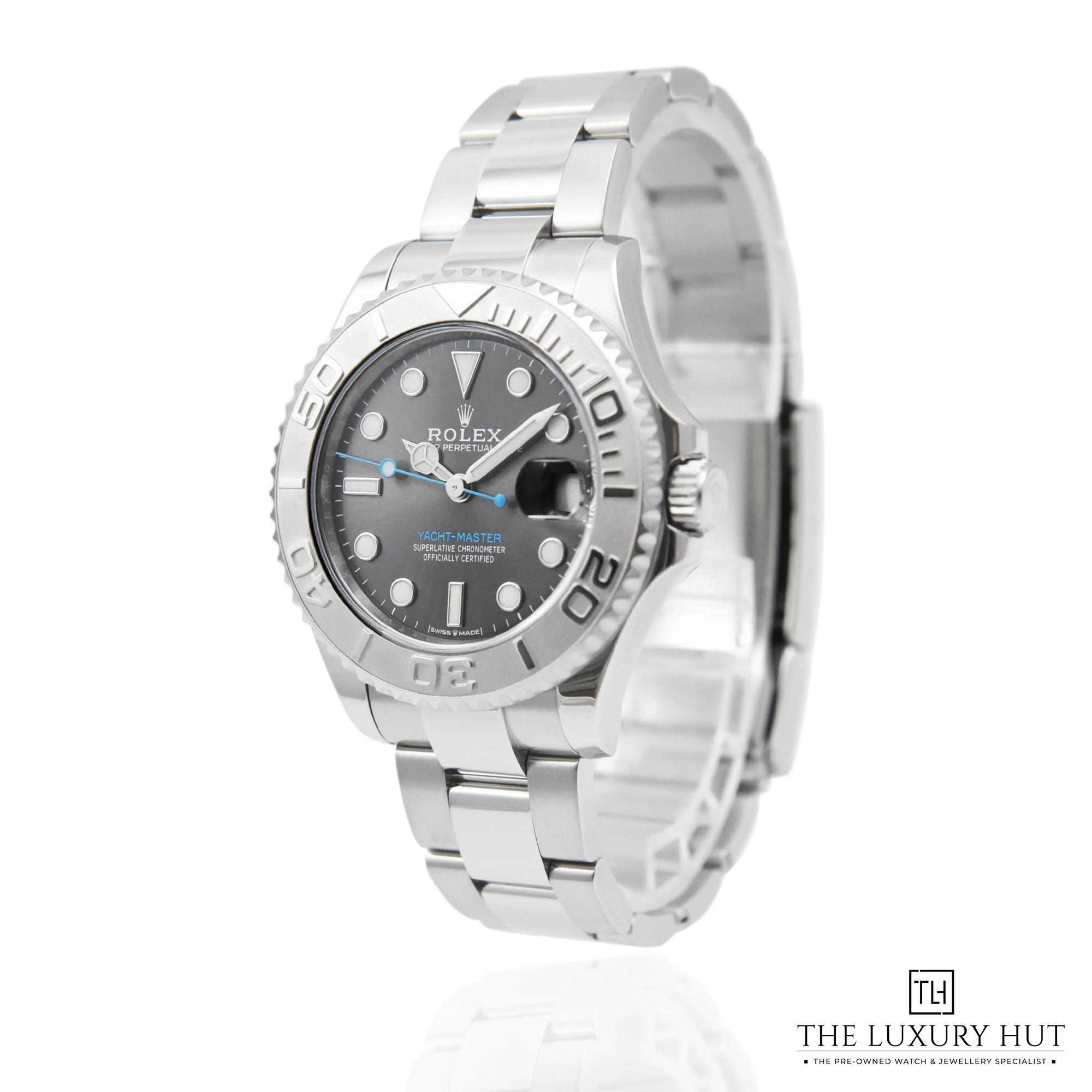 2023/07/Rolex_Yacht-Master-37_Rhodium_43883-b.jpg