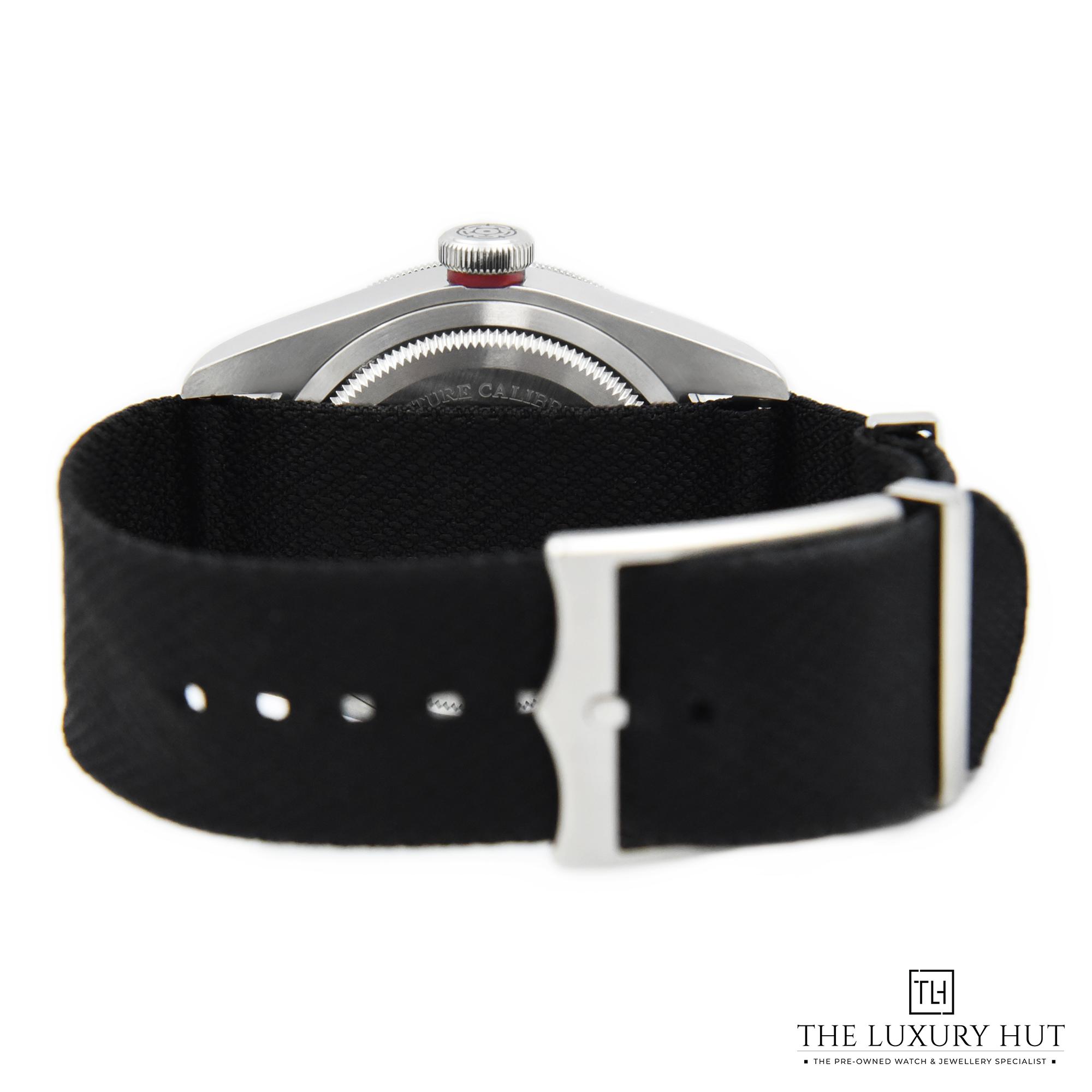 2023/07/Tudor_Heritage_Black-Bay_Red_43081-d.jpg