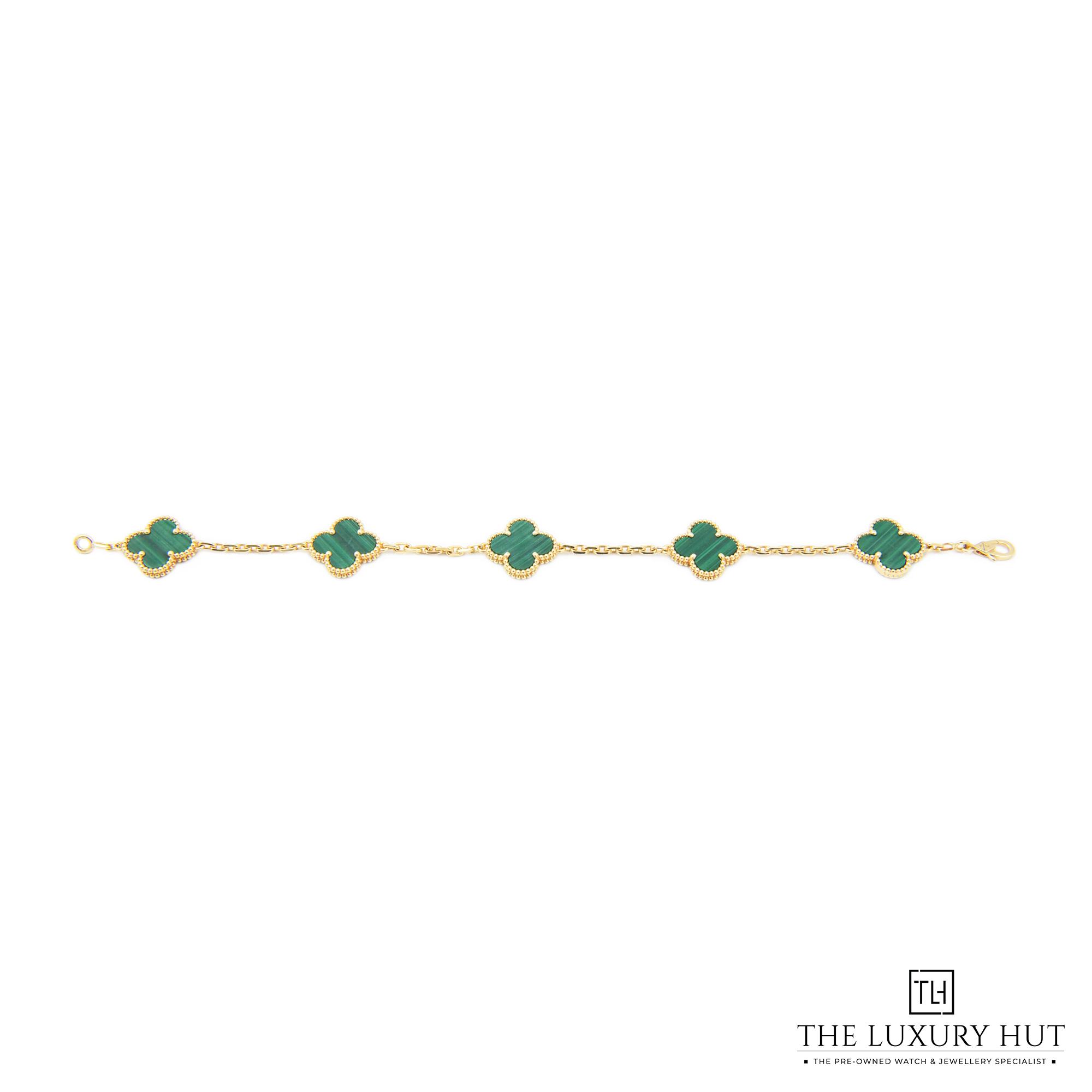 2023/08/Van_Cleef_Alhambra_Bracelet_Green_50137-a.jpg