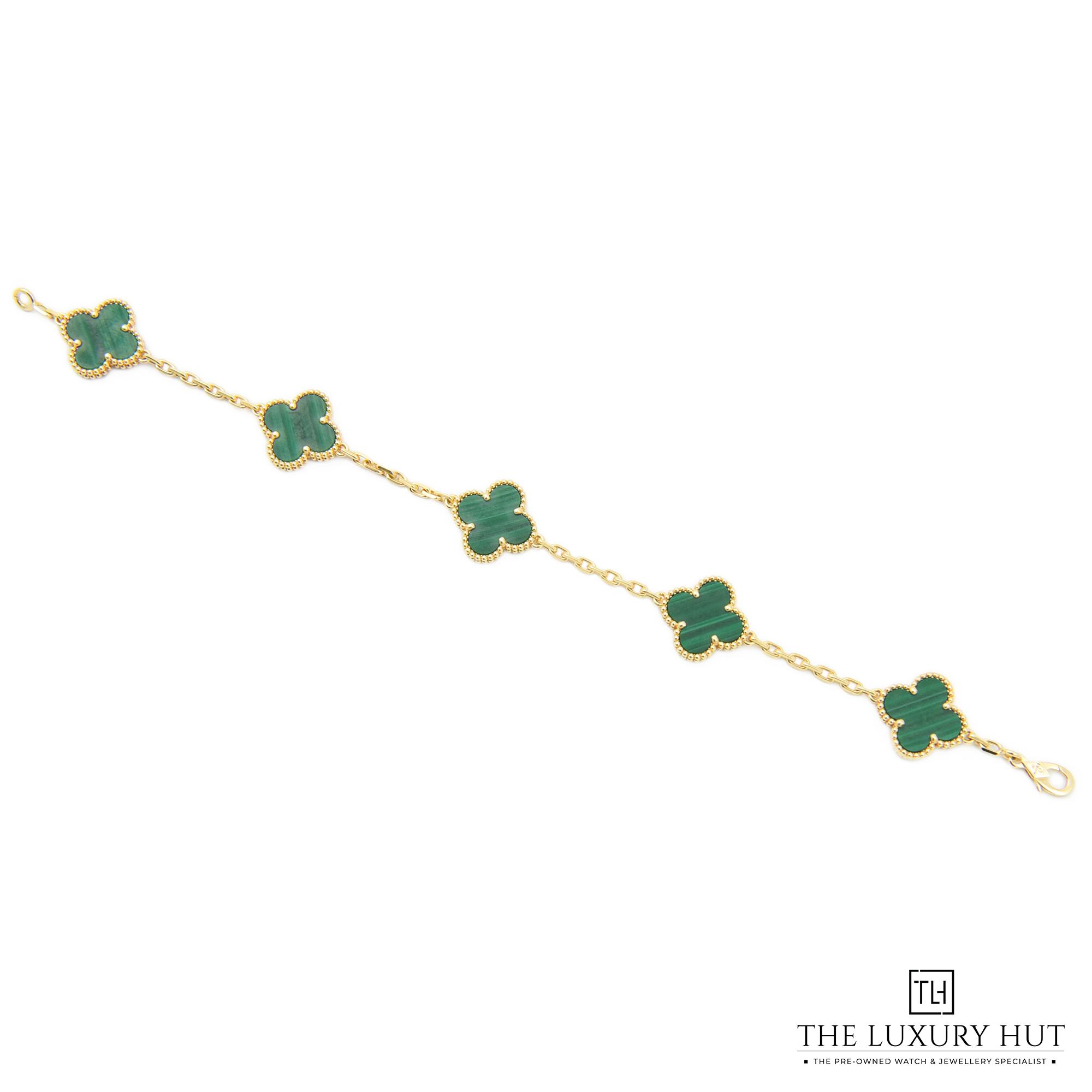 2023/08/Van_Cleef_Alhambra_Bracelet_Green_50137-b.jpg