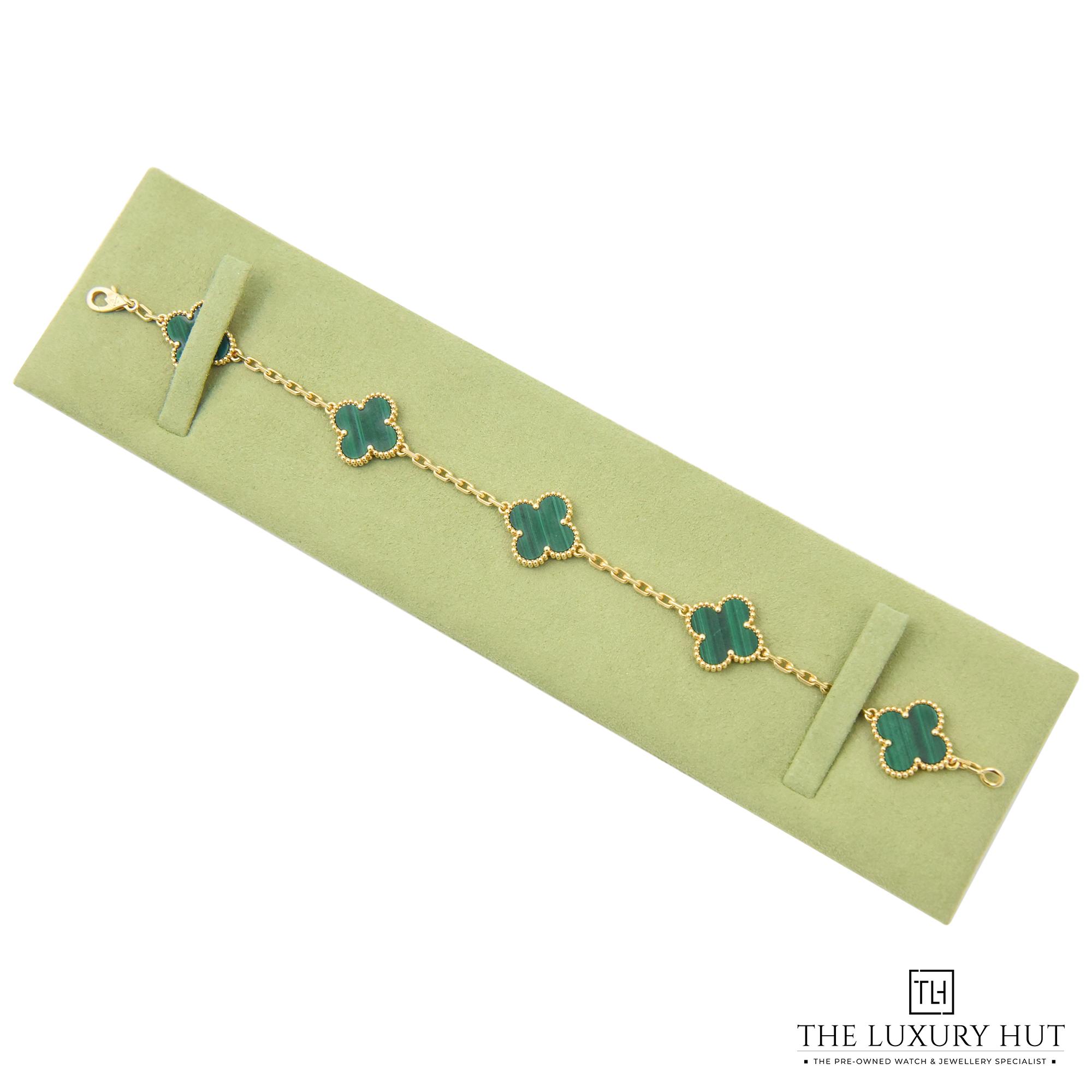 2023/08/Van_Cleef_Alhambra_Bracelet_Green_50137-d.jpg