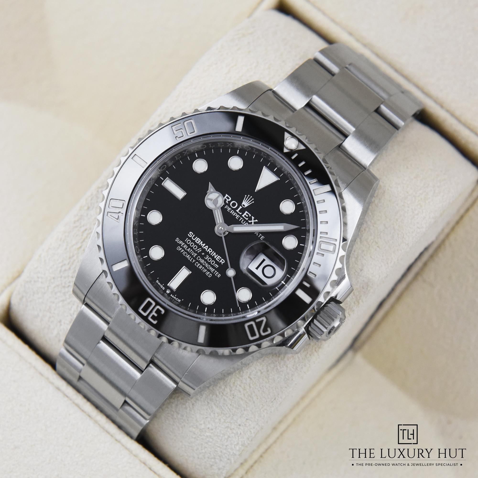 2023/09/Rolex_Submariner_Date_Black_50243-e.jpg