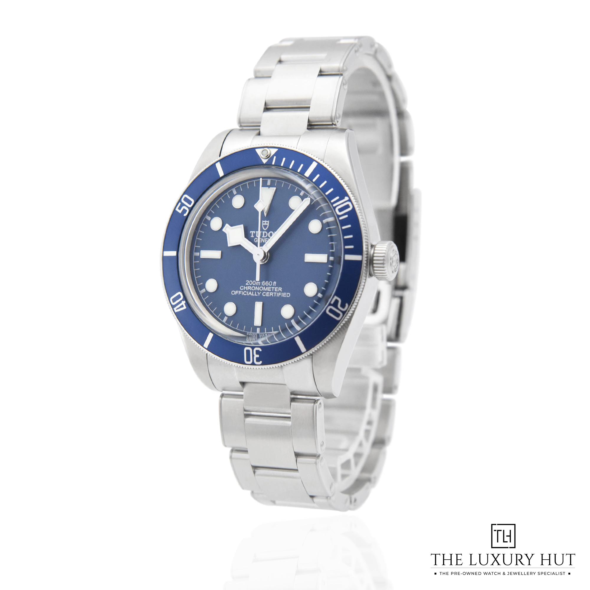2023/11/Tudor_Black_Bay_Fifty-Eight_Blue_50327-b.jpg