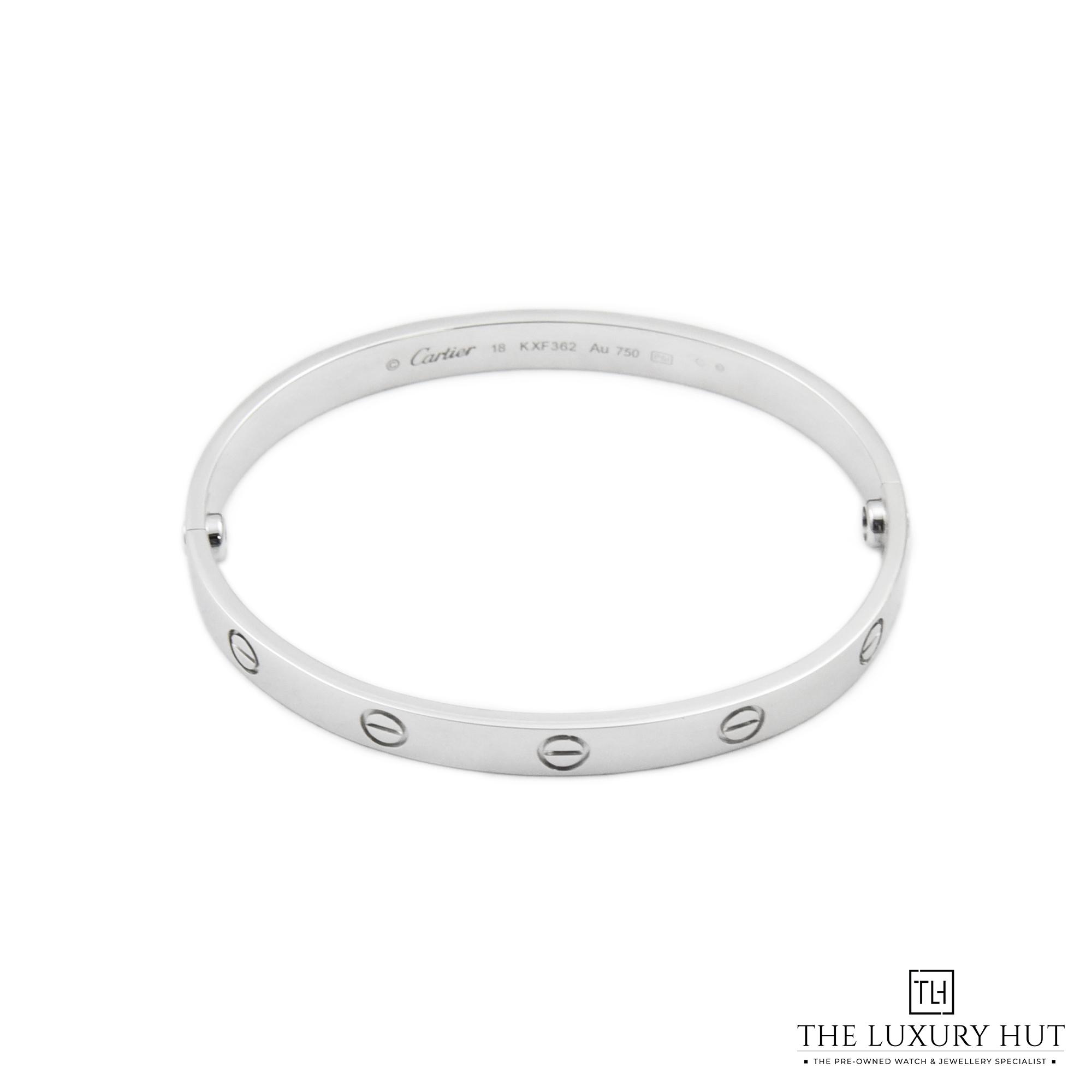 2023/12/Cartier_White_Love-Bangle_Large_50454c.jpg