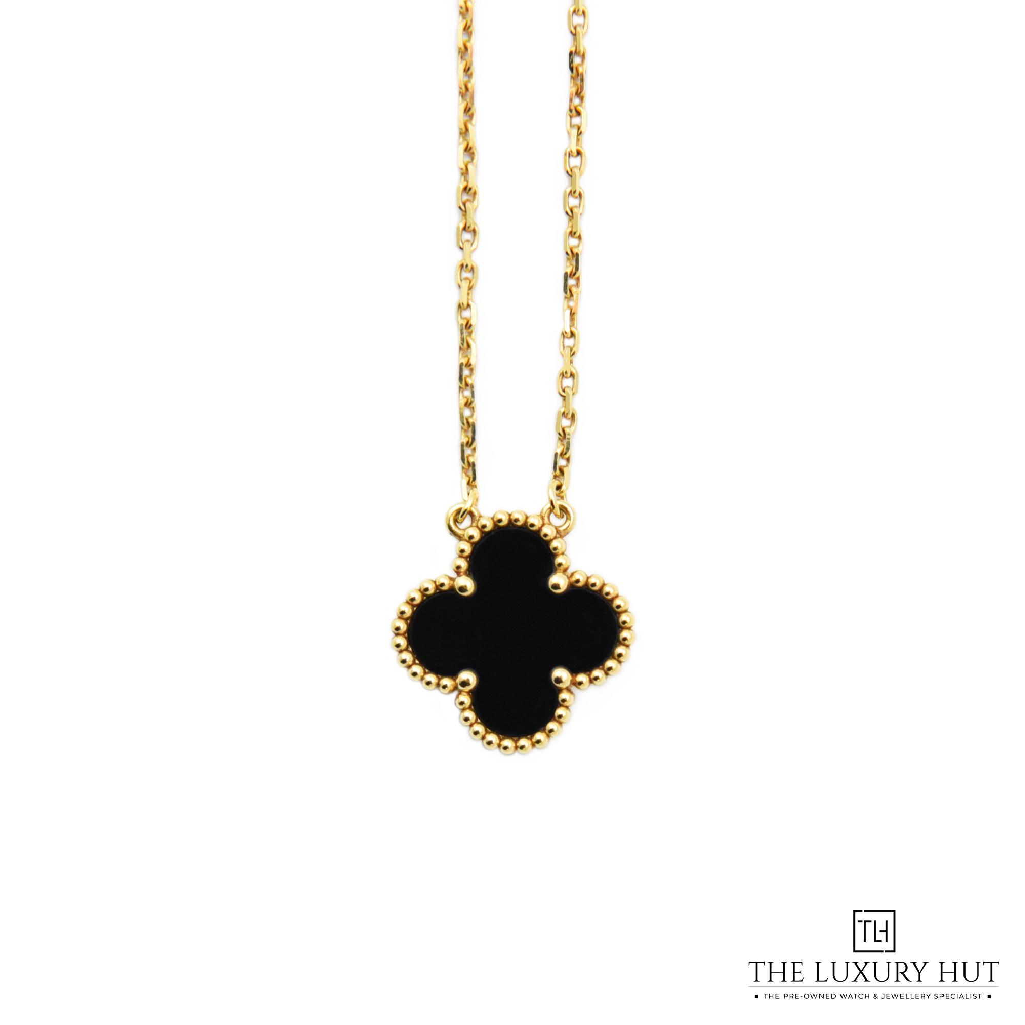 2023/12/Van-Cleef_Yellow_Alhambra_Necklace_50503-a.jpg