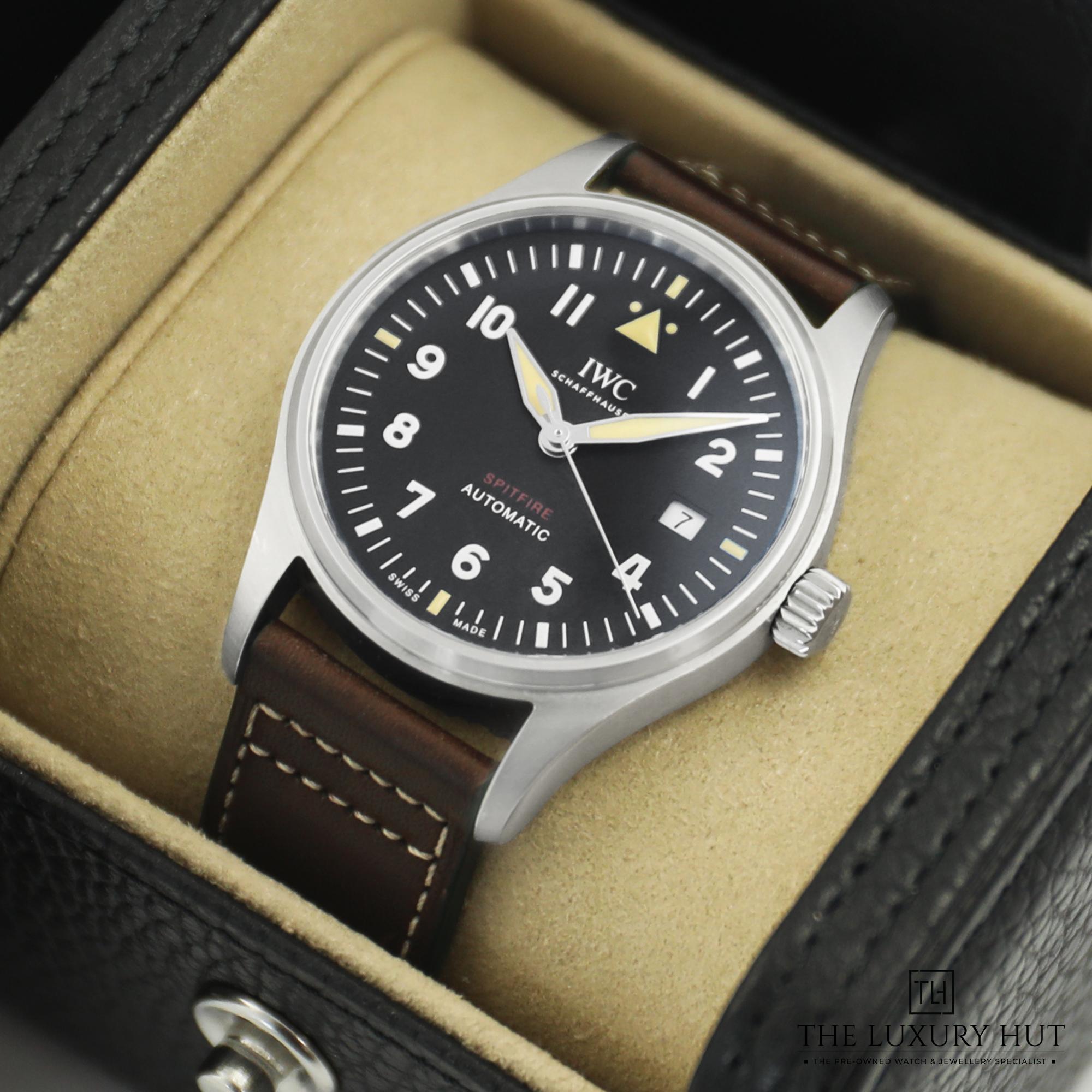 2024/06/IWC_Pilot_Spitfire_Steel_Black_50860-e.jpg