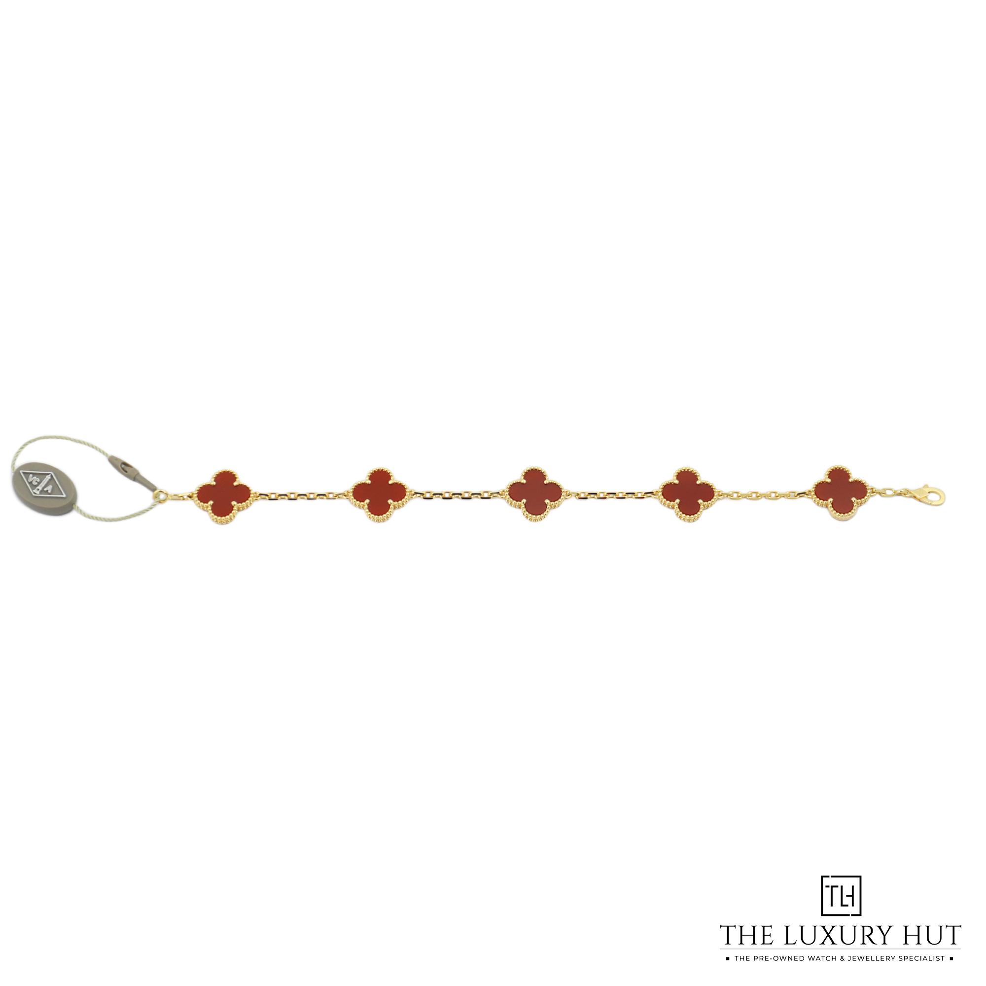 2024/06/Van_Cleef_Alhambra_Yellow_Bracelet_50861-a.jpg