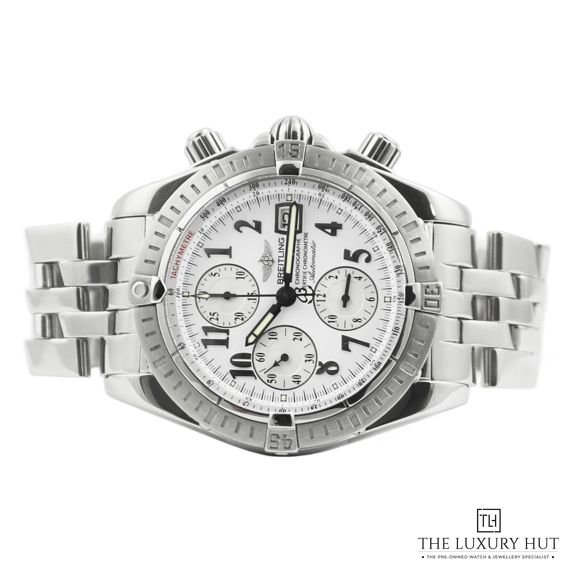 2024/07/Breitling_Chronomat_Evolution_White_50829-c.jpg