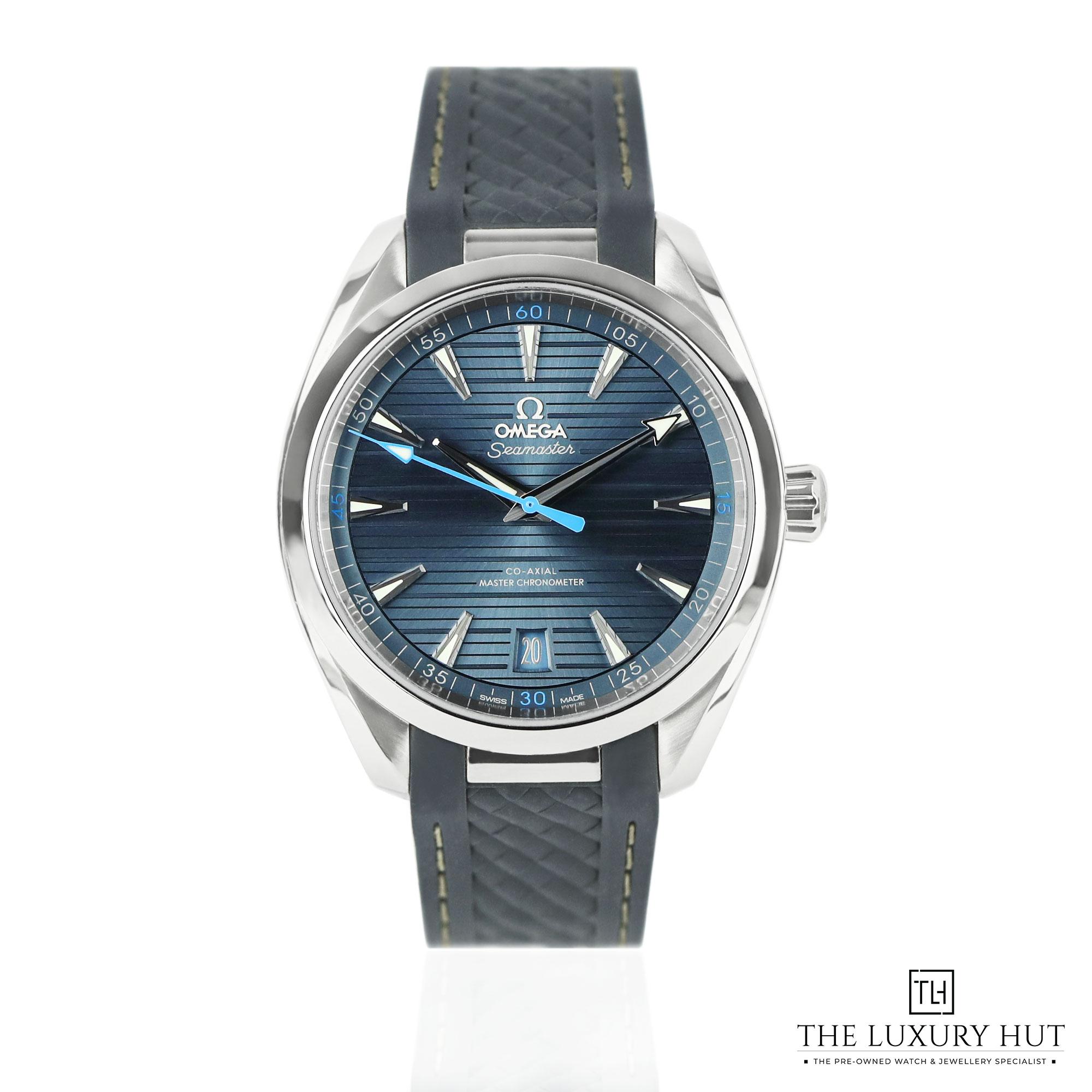 2024/08/Omega_Seamaster_Aqua_Terra_Grey_Blue_51066-a.jpg