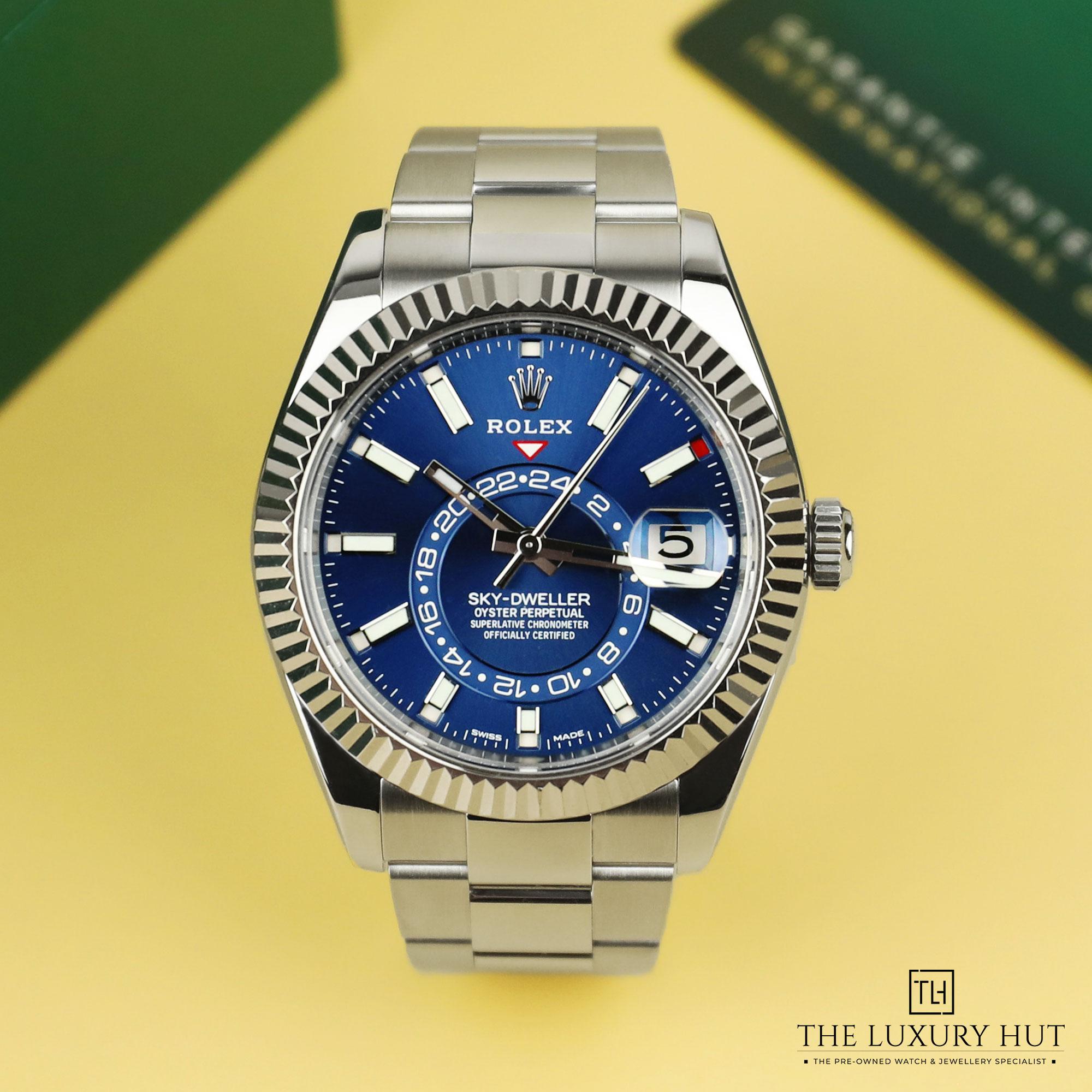 2024/08/Rolex_Sky-Dweller_Steel_42_Blue_Dial_LB317-h.jpg