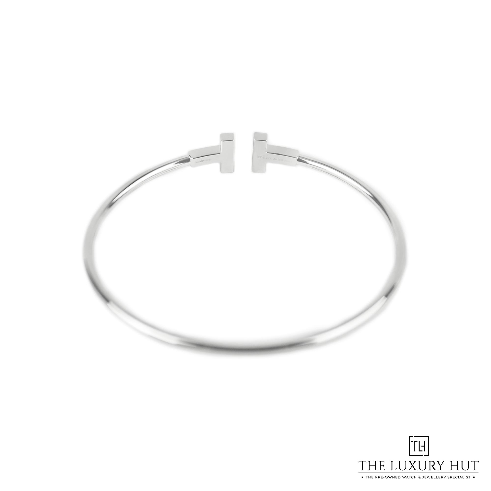 2024/08/Tiffany_White_Diamond_T-Wire_Bangle_51032b.jpg