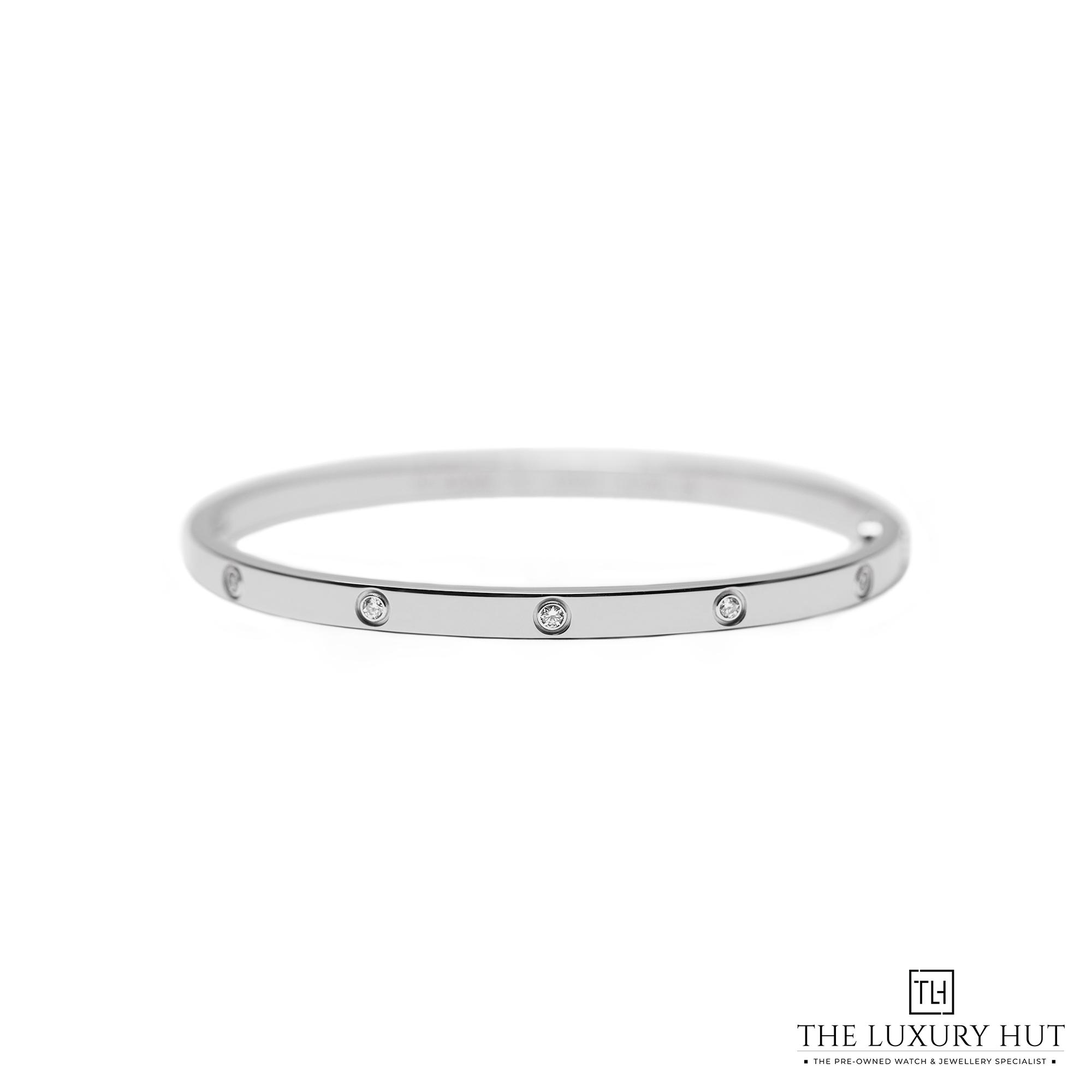 2024/10/Cartier_White_10-Diamonds_Love_Bangle_50922-a.jpg
