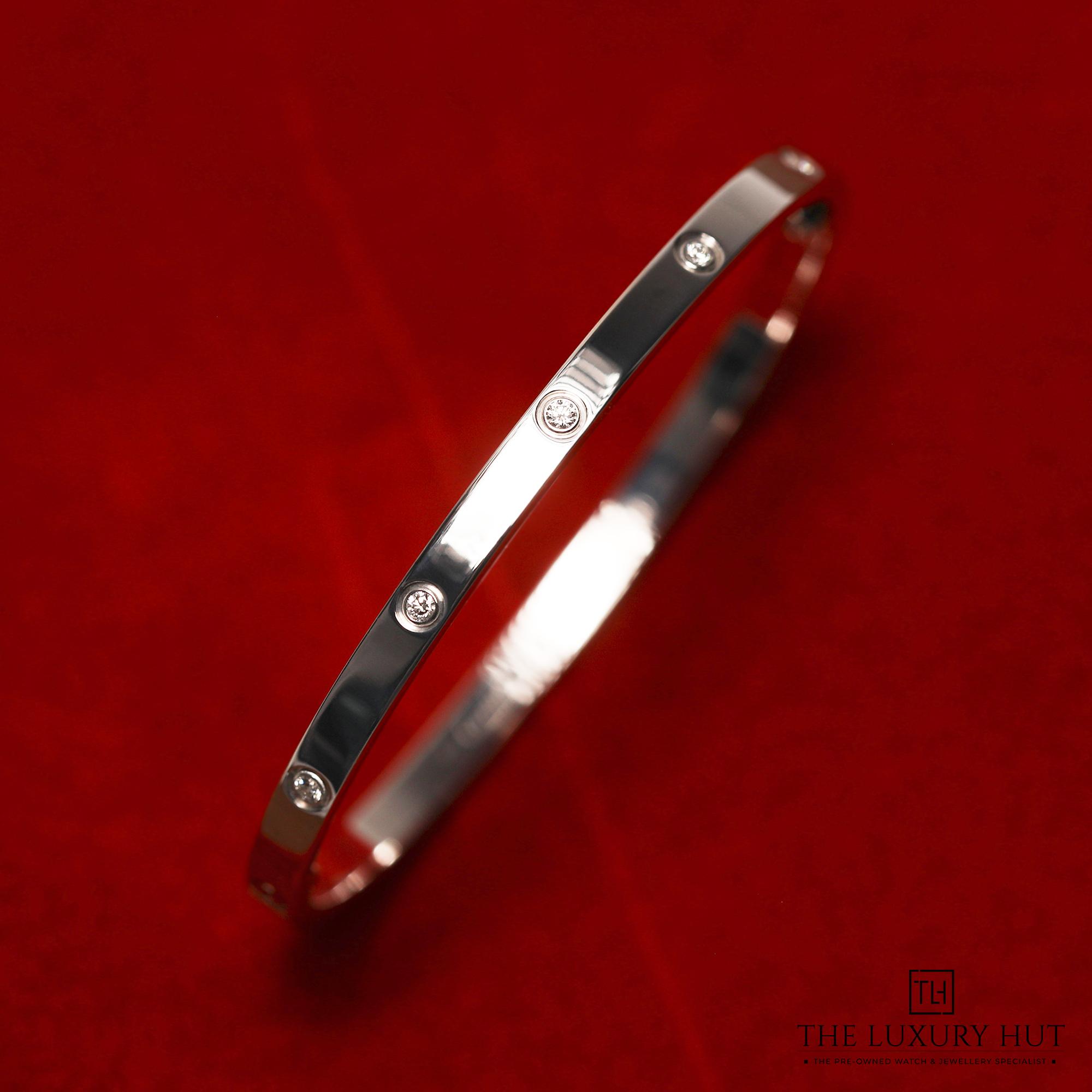 2024/10/Cartier_White_10-Diamonds_Love_Bangle_50922-d.jpg