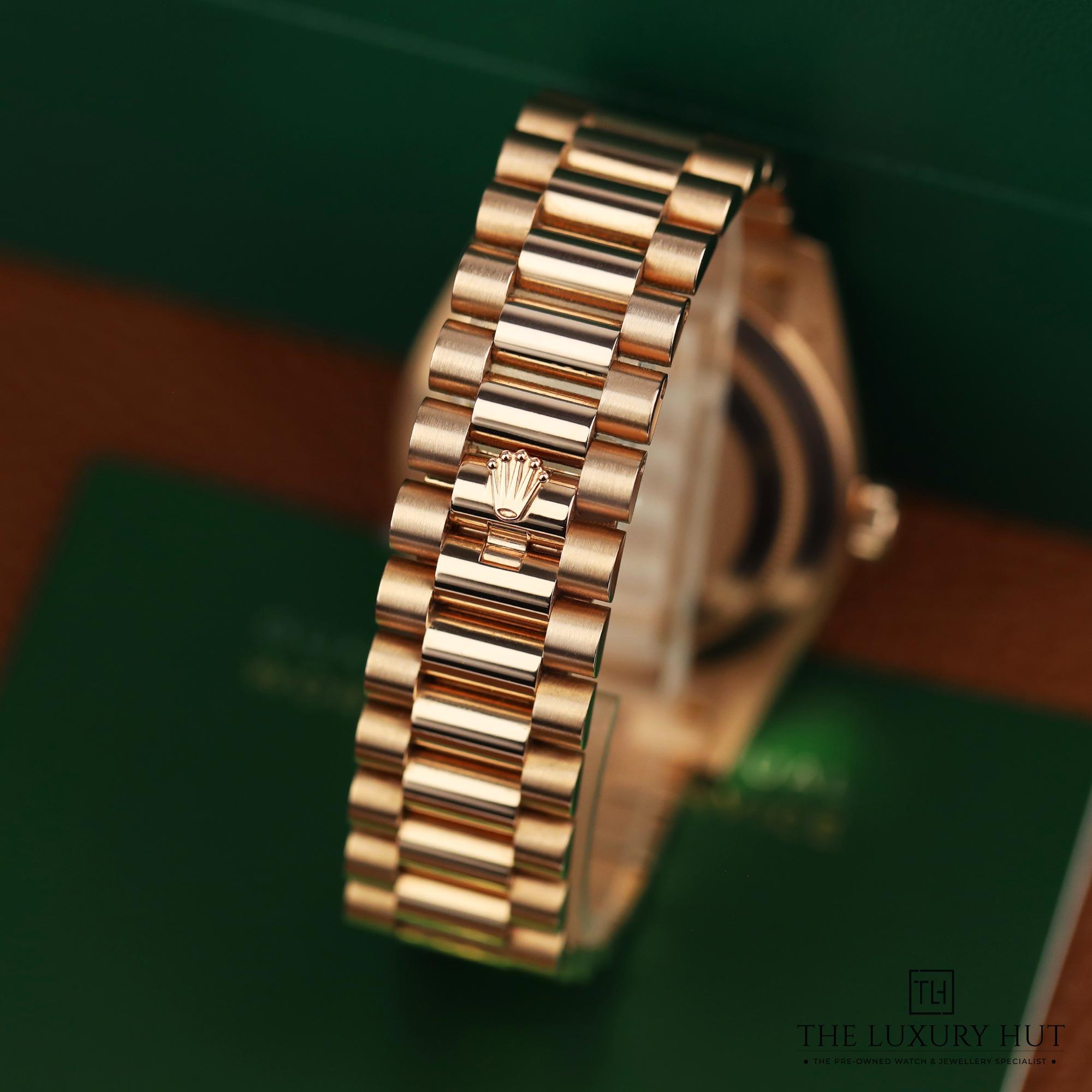 2024/10/Rolex_Day-Date_40mm_Everose_Green_LB342-e.jpg