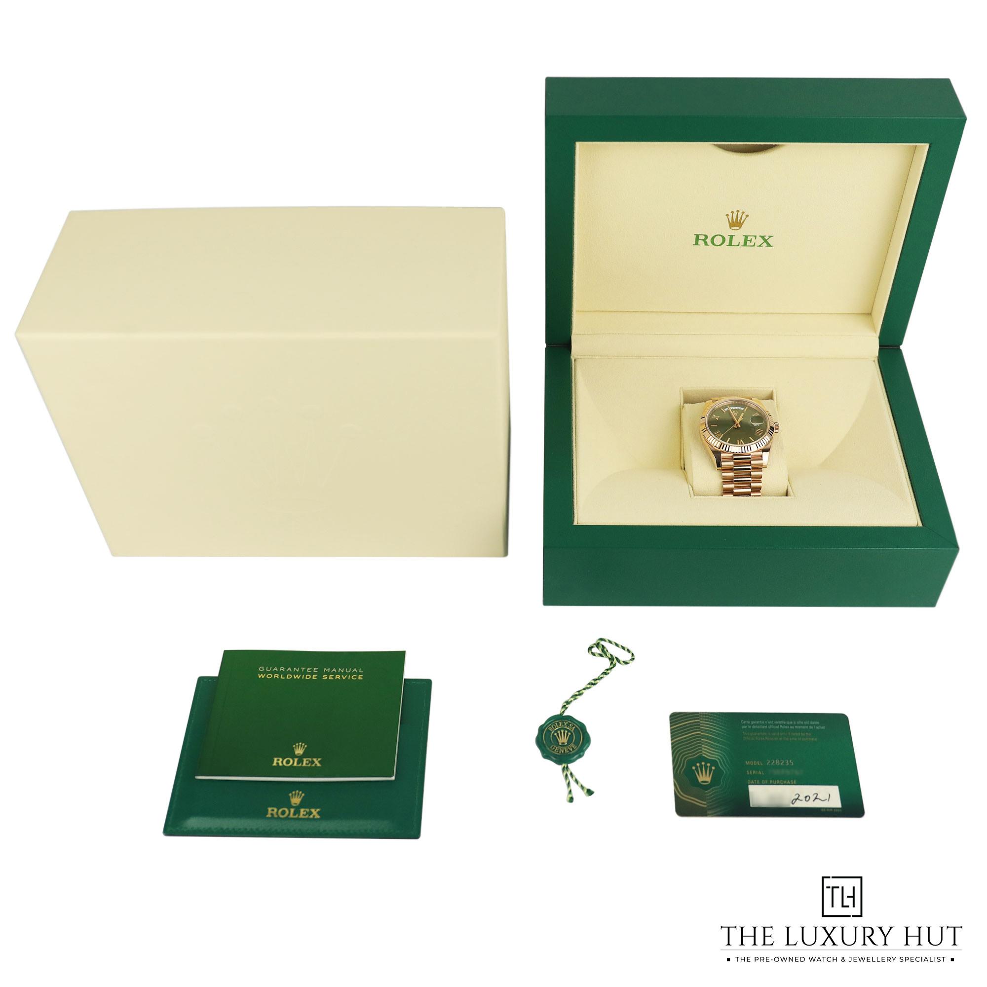 2024/10/Rolex_Day-Date_40mm_Everose_Green_LB342-gg.jpg