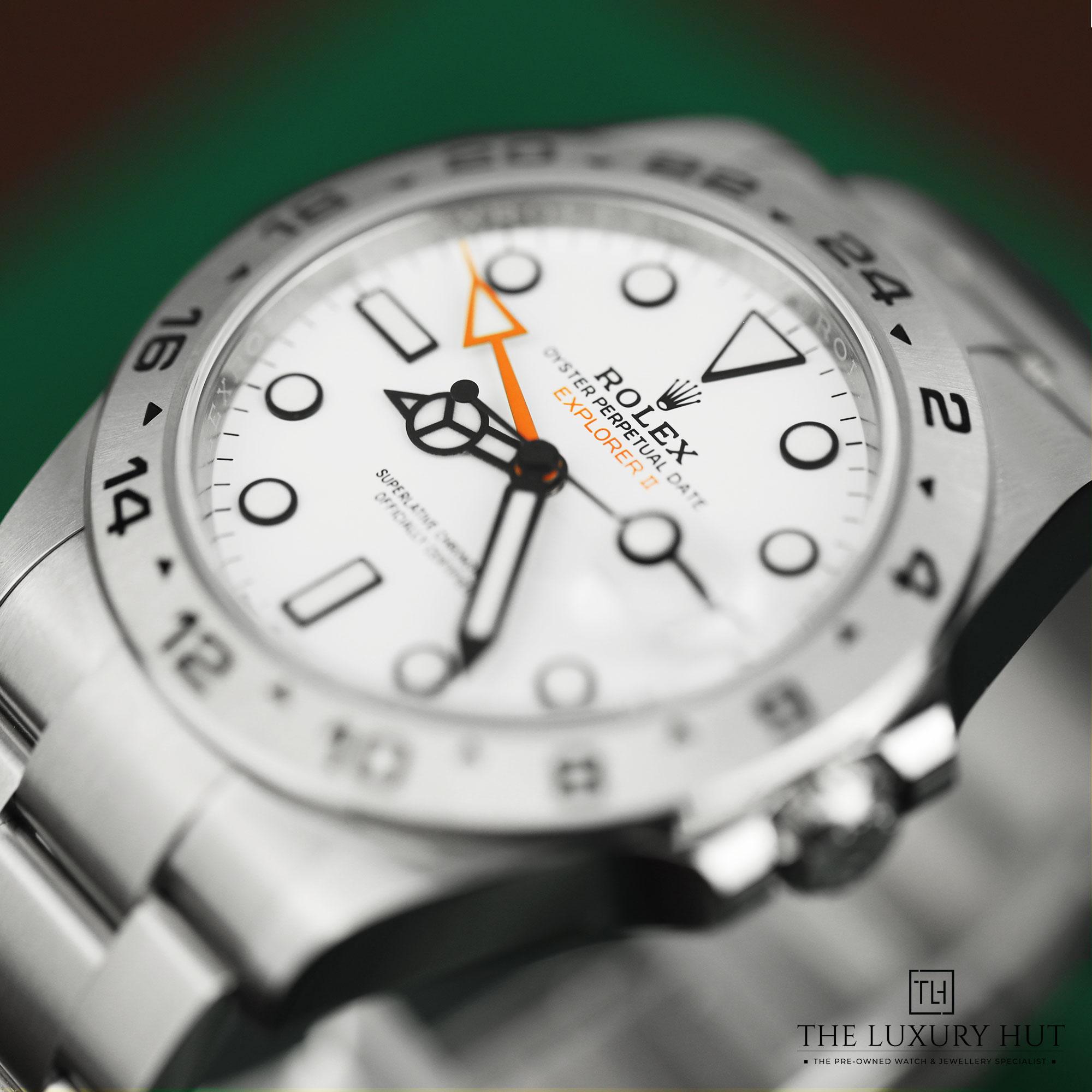 2024/10/Rolex_Explorer_II_Steel_42mm_White_Dial_LB271-h.jpg
