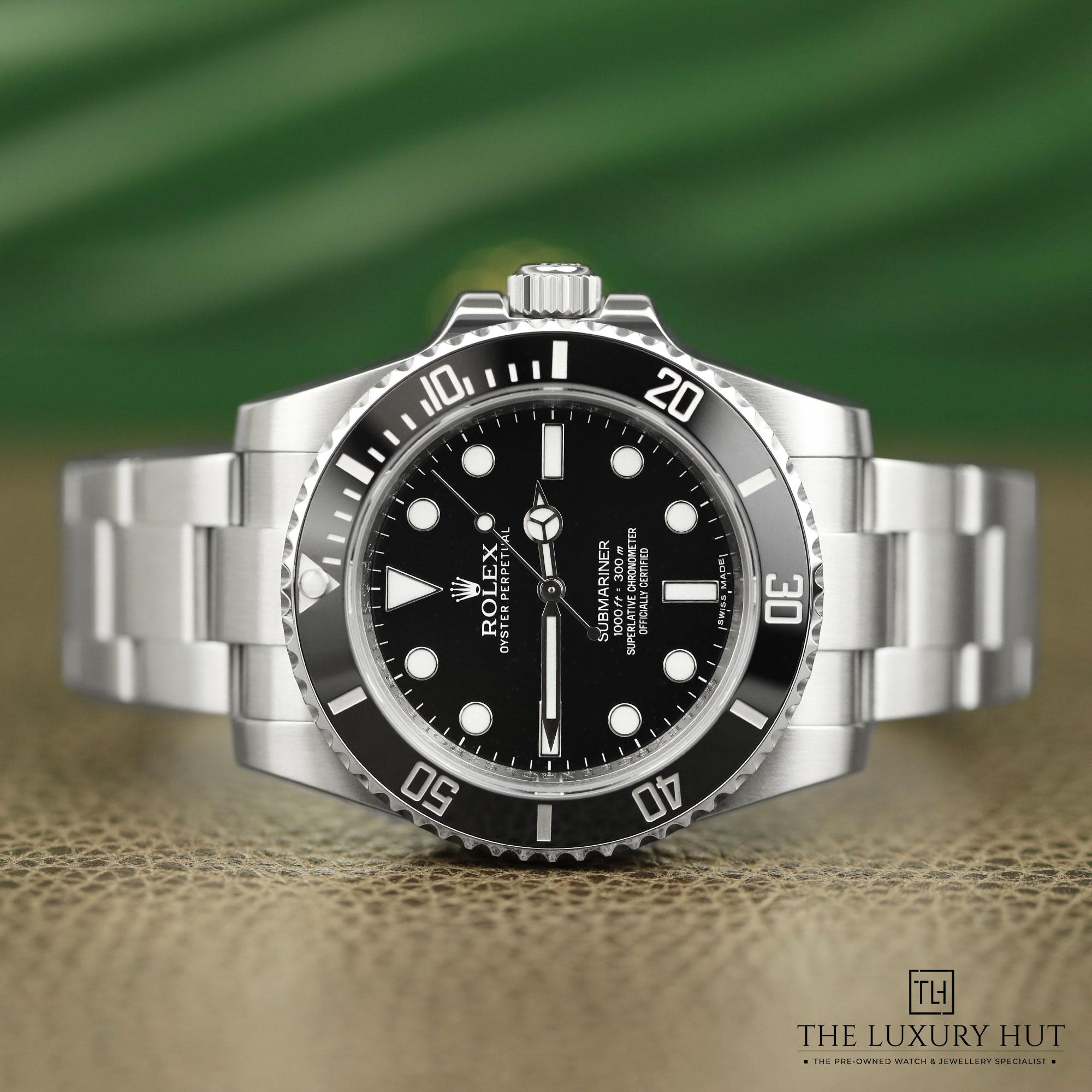 2024/10/Rolex_Submariner_No-Date_Steel_40_Black_51208-c.jpg