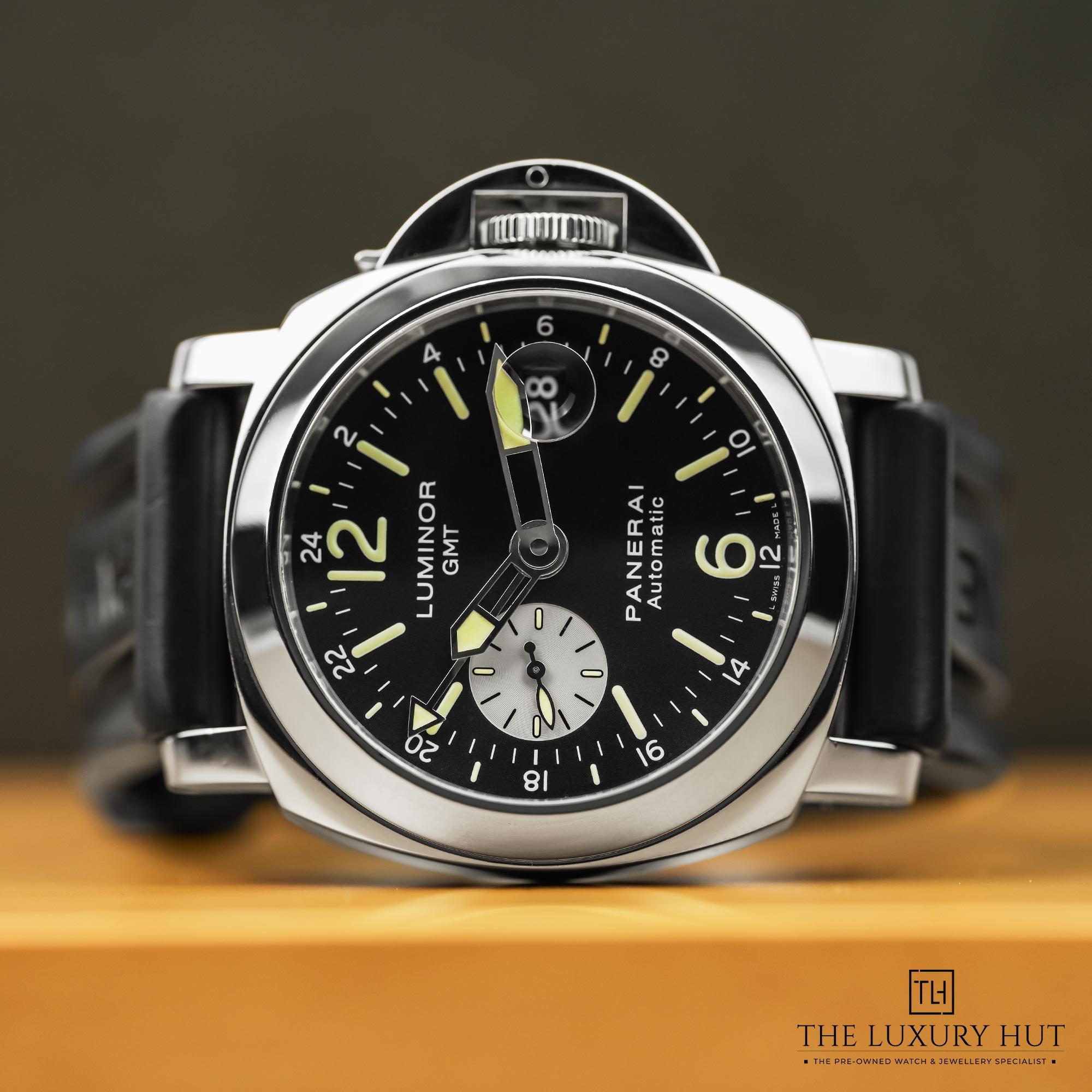 2024/12/Panerai_Luminor_GMT_Steel_Black_Dial_51276-b.jpg