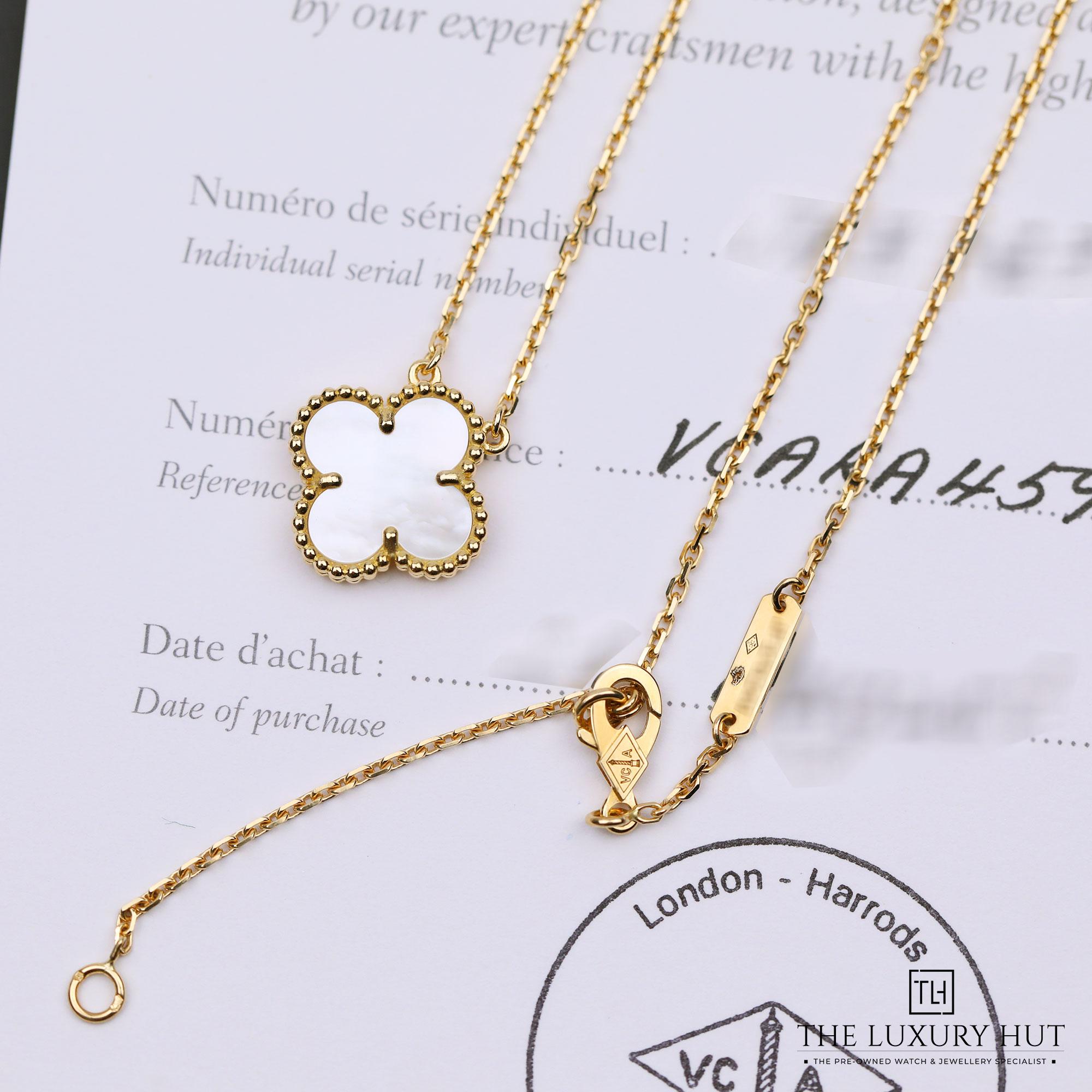 2024/12/Van_Cleef_Yellow_MOP_Pendant_Necklace_51331-f.jpg