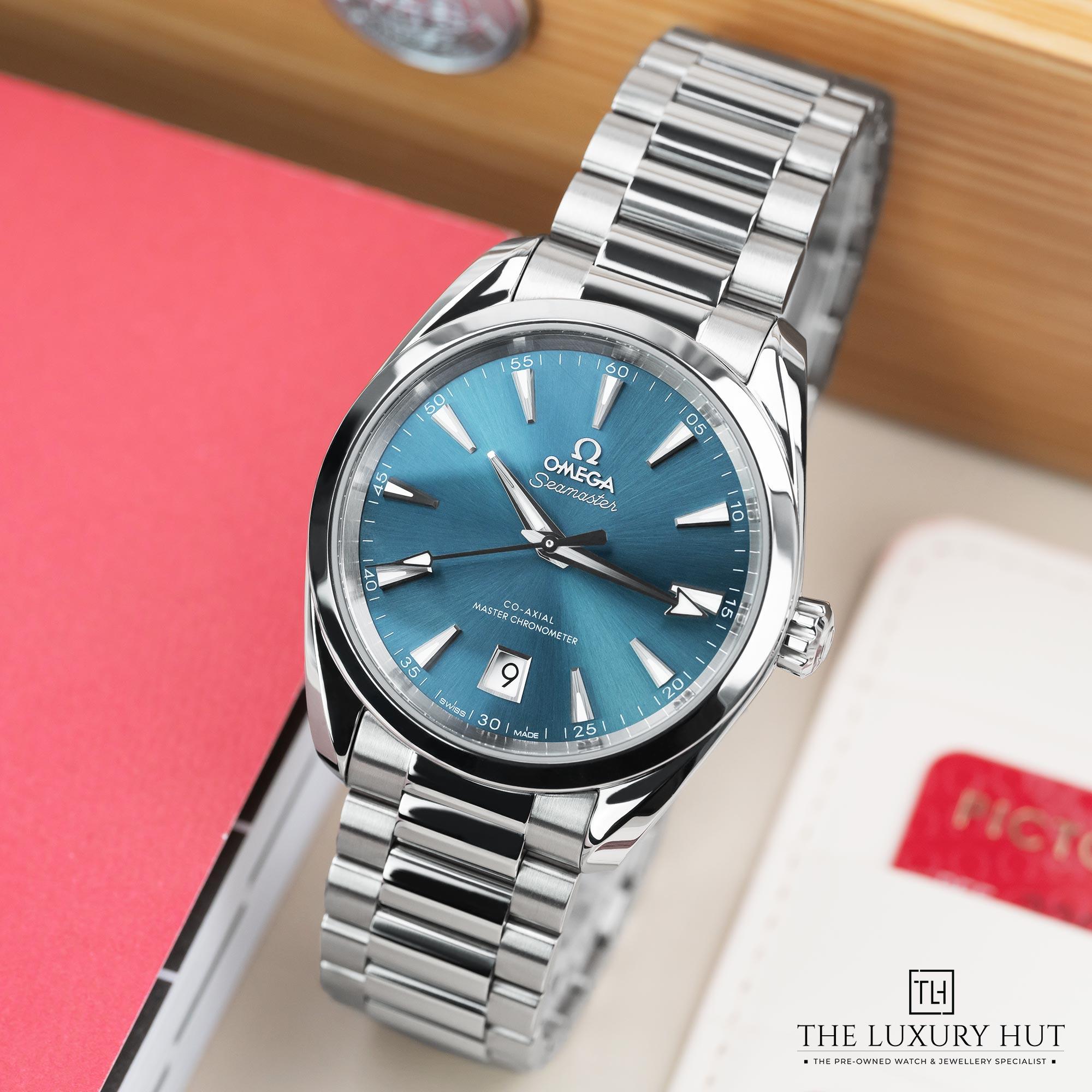 2025/01/Omega_Aqua_Terra_Steel_Atlantic_Blue_51402-b.jpg