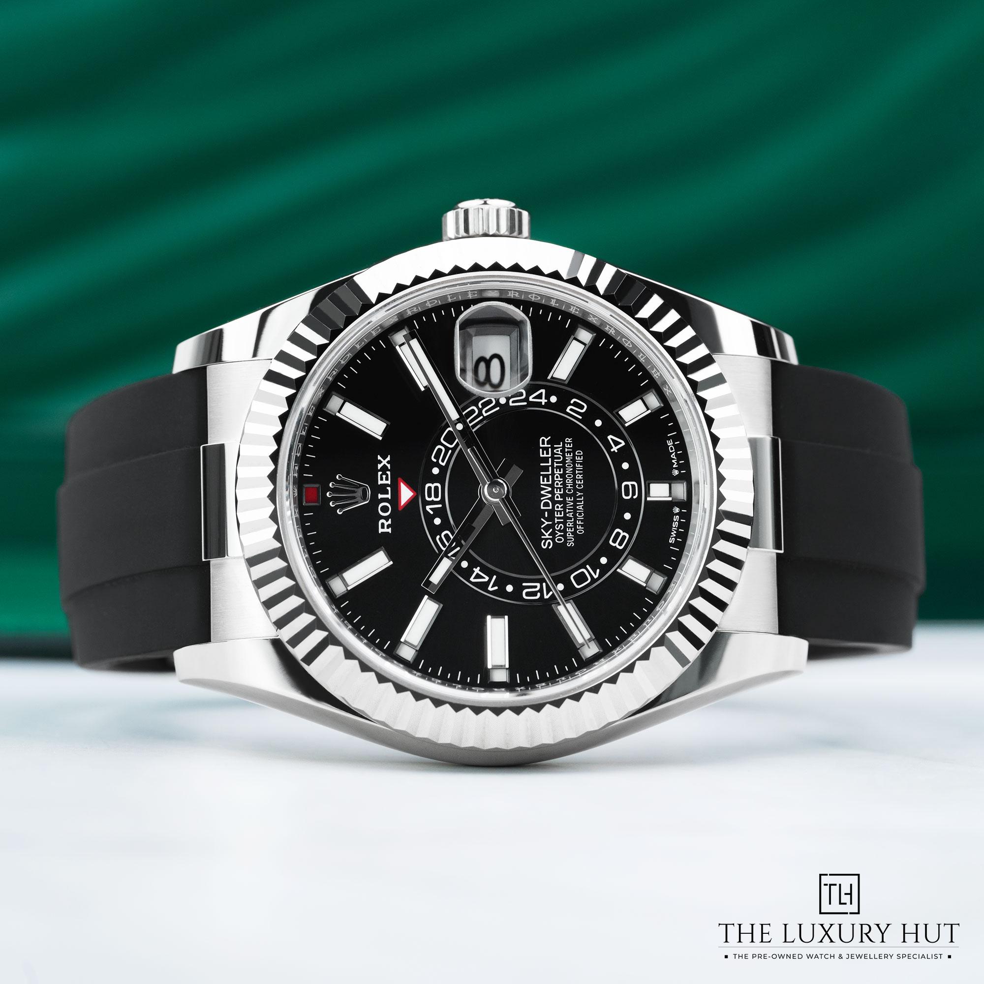 2025/01/Rolex_Sky-Dweller_-White_Gold_Black_Dial-GABY123-cc.jpg
