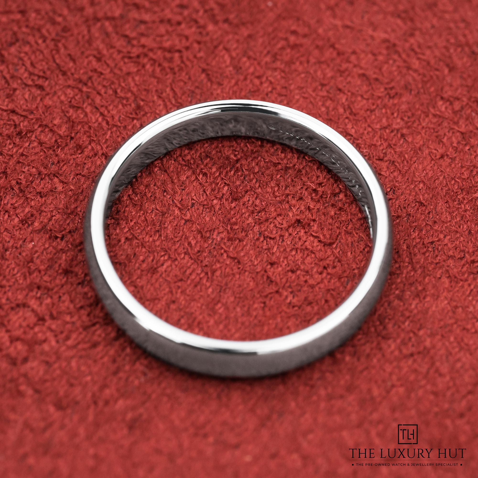 2025/01/Tiffany-Co_Platinum_Wedding_Band_Ring_51445-c.jpg
