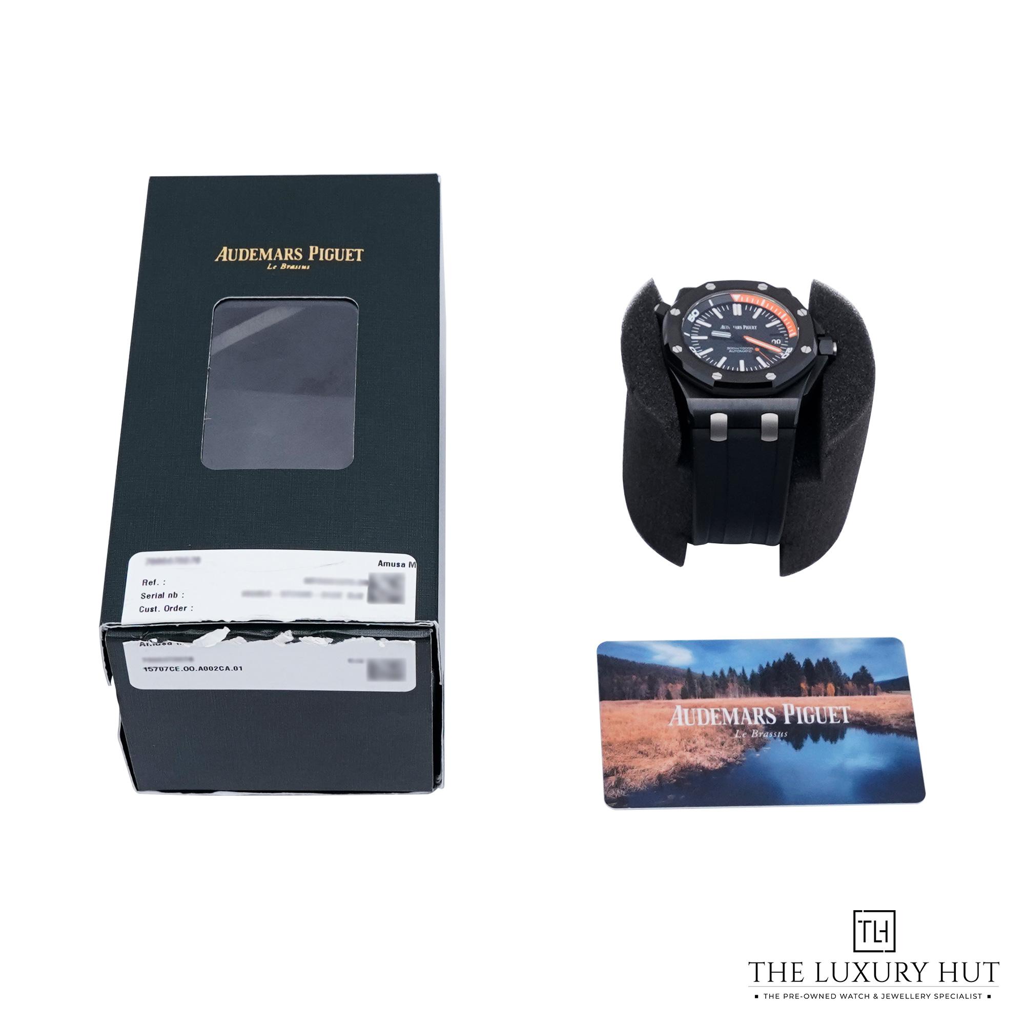 2025/02/Audemars_Piguet_Royal_Oak_Black_Ceramic_ALI1402-f.jpg