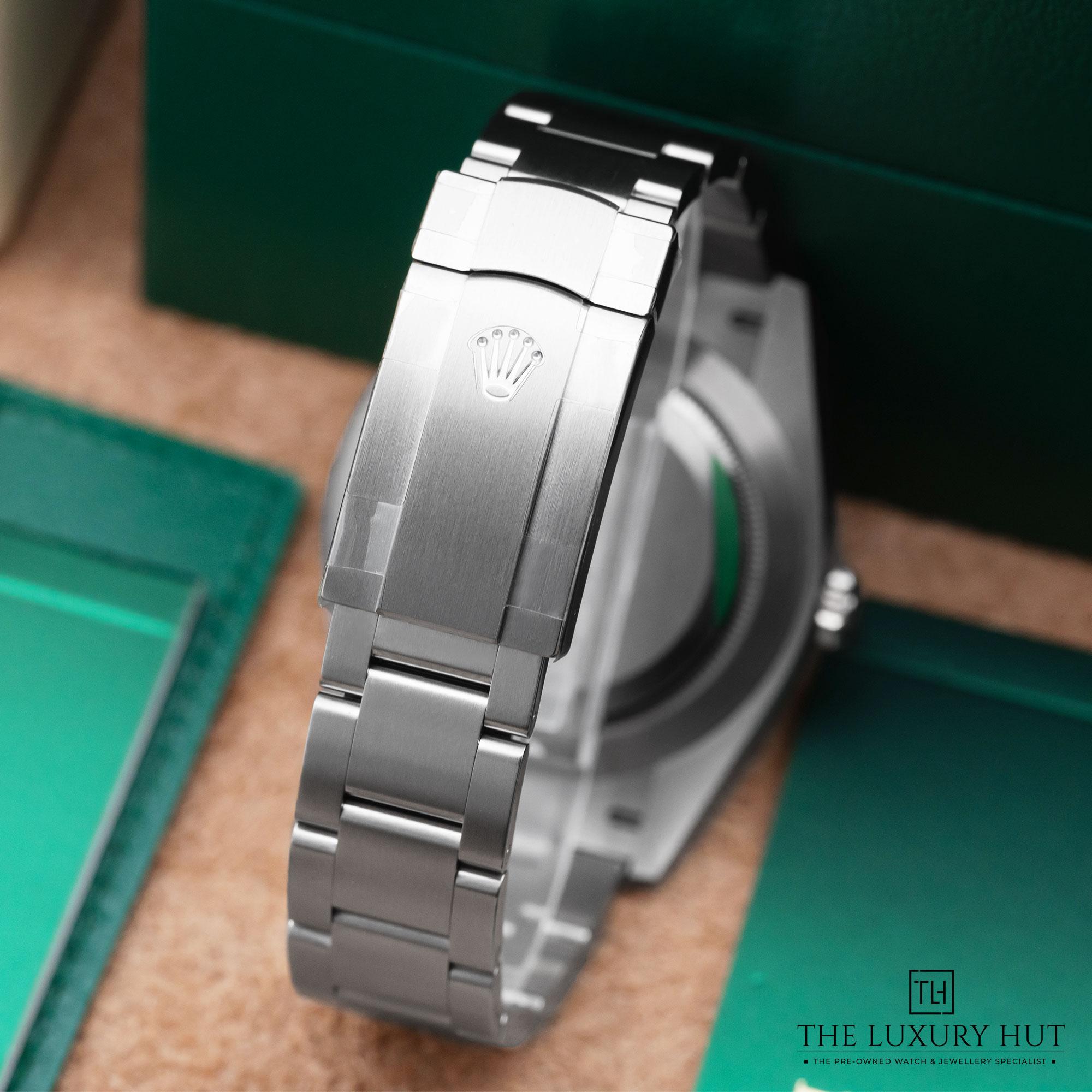 2025/03/Rolex_Oyster_Perpetual_41_Black_51576-d.jpg