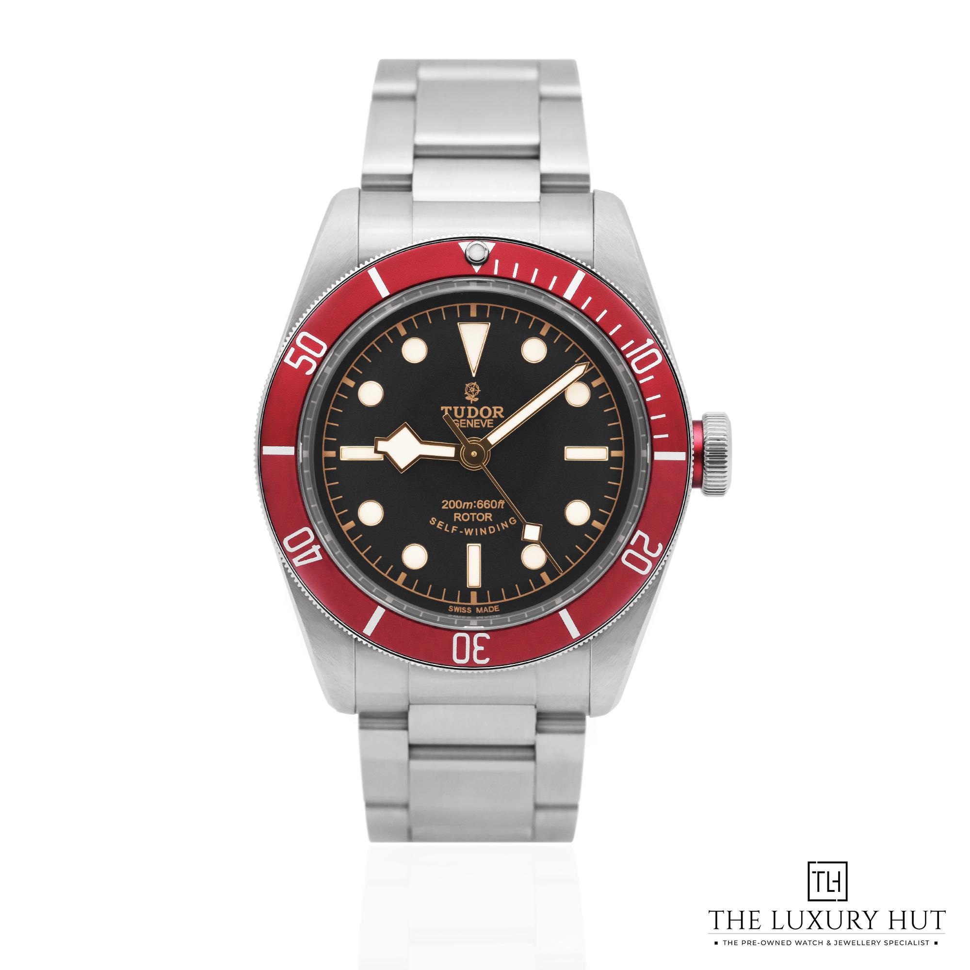 2025/03/Tudor_Black_Bay_Steel_41mm_Black_Burgundy_51639-aa.jpg