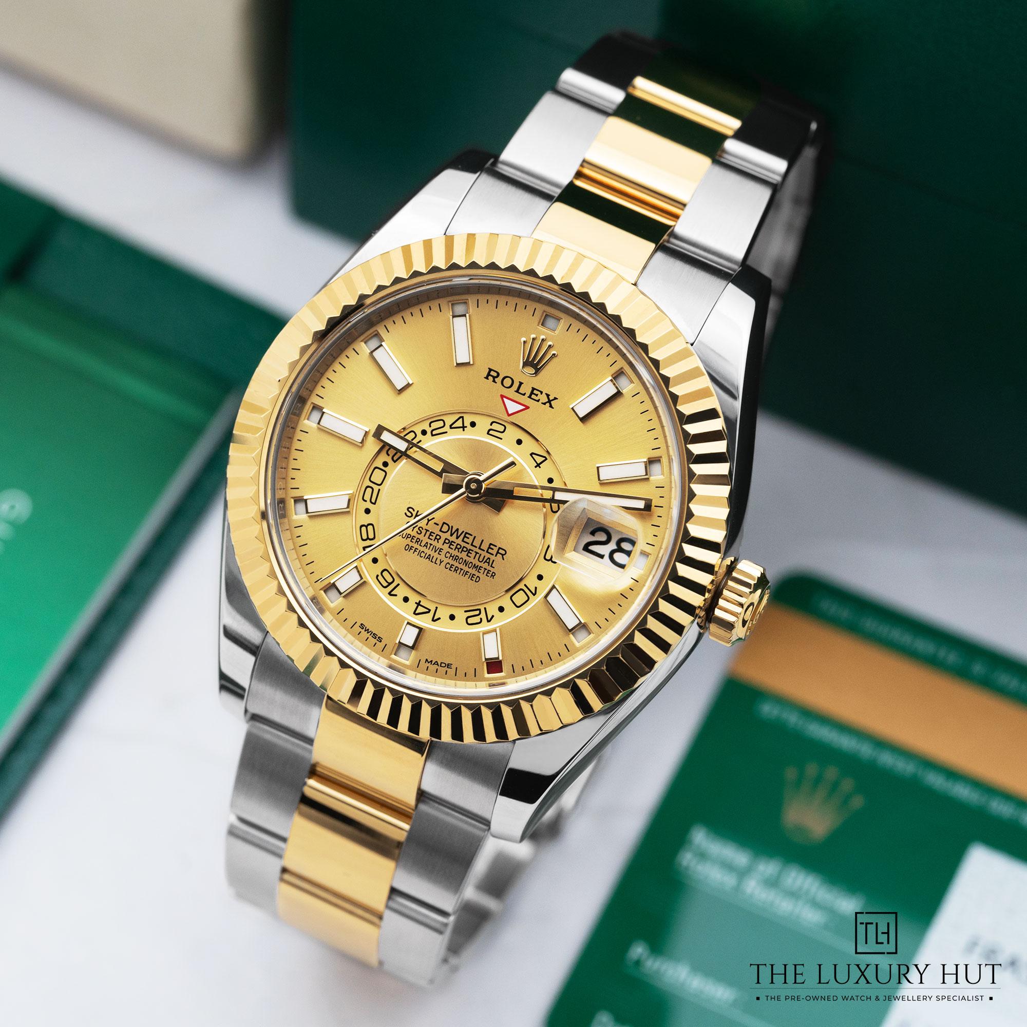 2025/05/Rolex_Sky-Dweller_Bi-Metal_Champagne_51774-b.jpg