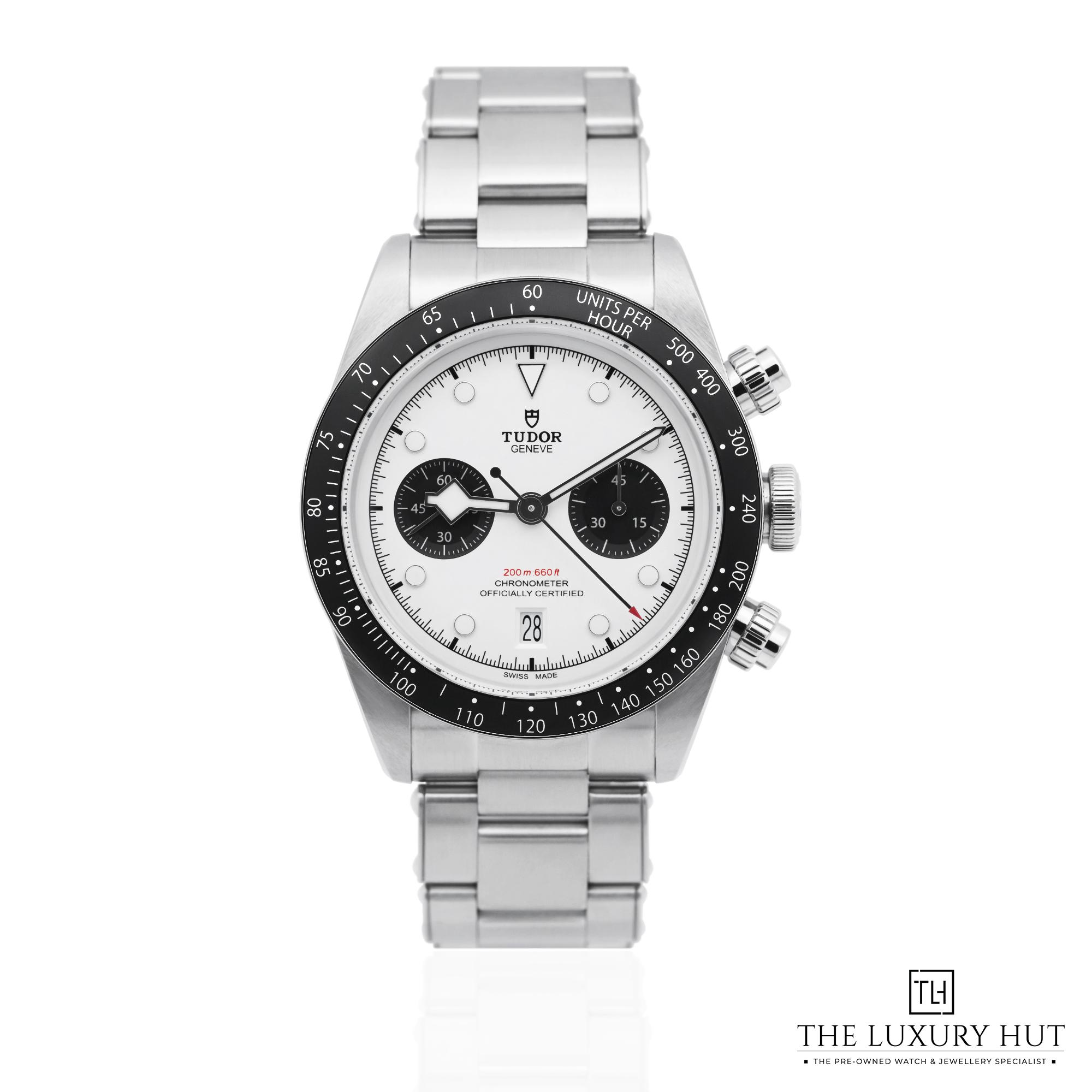 2025/05/Tudor_Black_Bay_Chrono_White_Panda_Dial_51712-a.jpg
