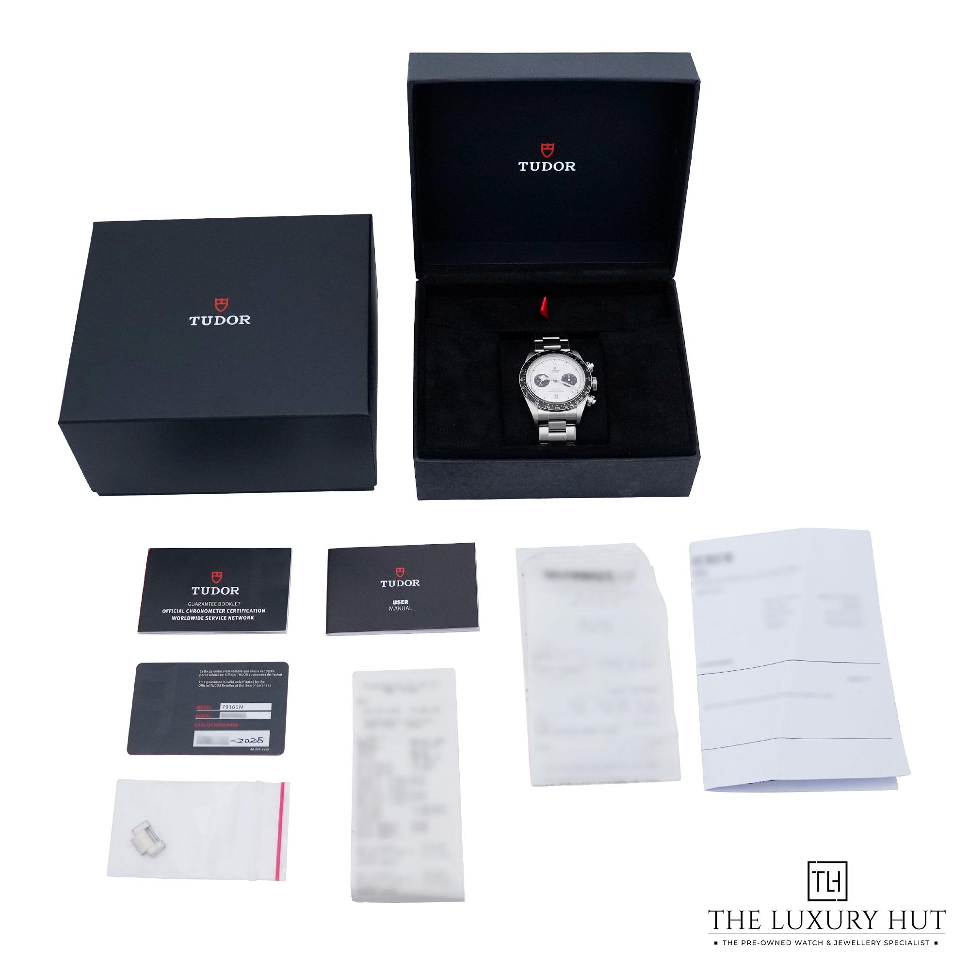 2025/05/Tudor_Black_Bay_Chrono_White_Panda_Dial_51712-e.jpg