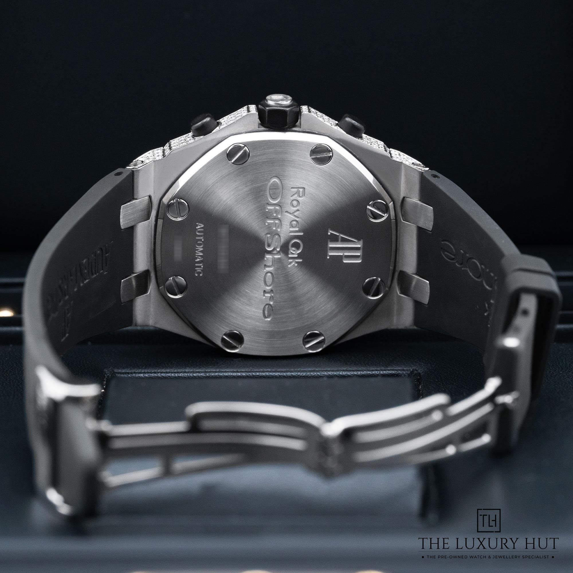 2025/06/Audemars_Piguet_Royal_Oak_Offshore_White_LB598-cc.jpg
