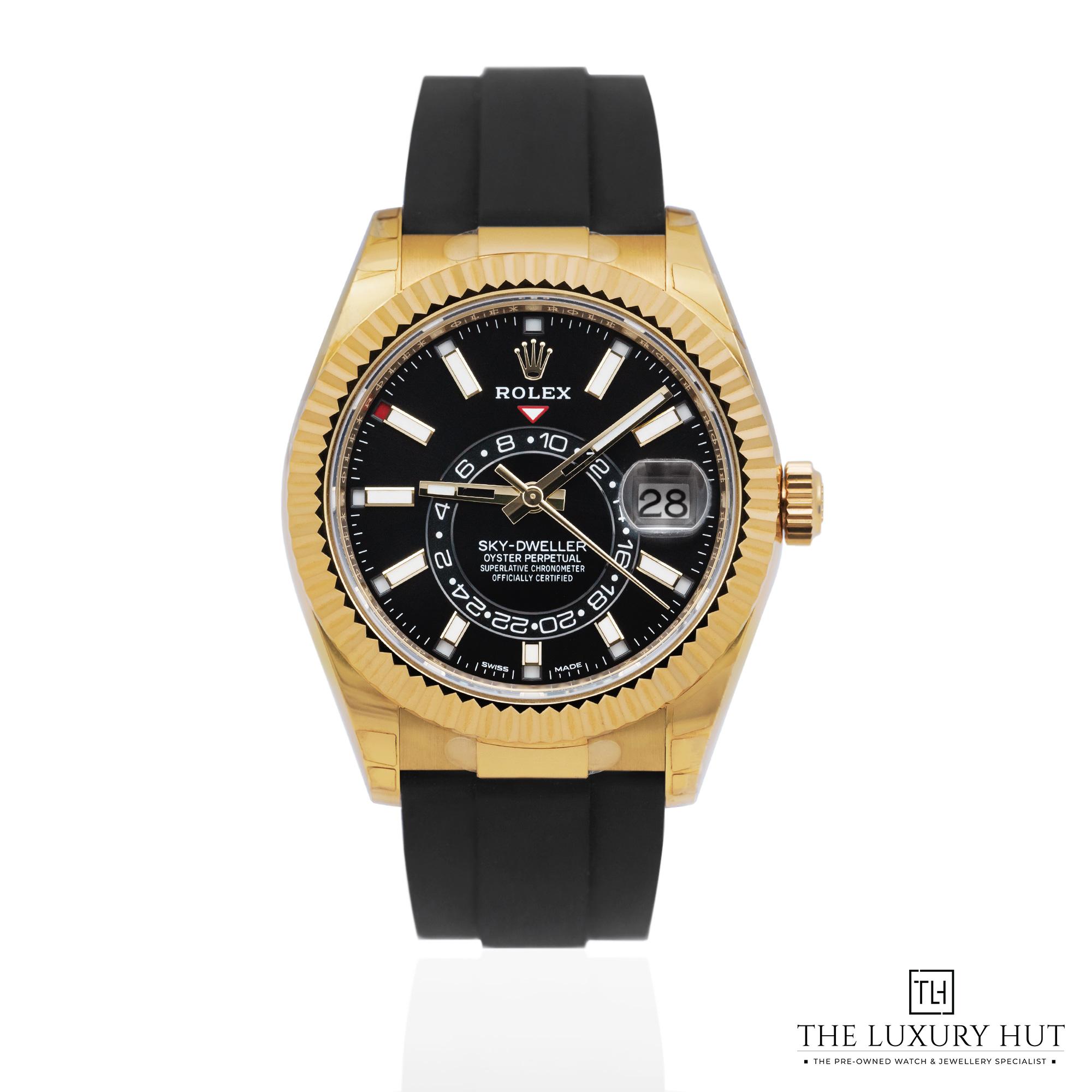 2025/06/Rolex_Sky-Dweller_Yellow_Gold_42mm_Black_51862-a.jpg