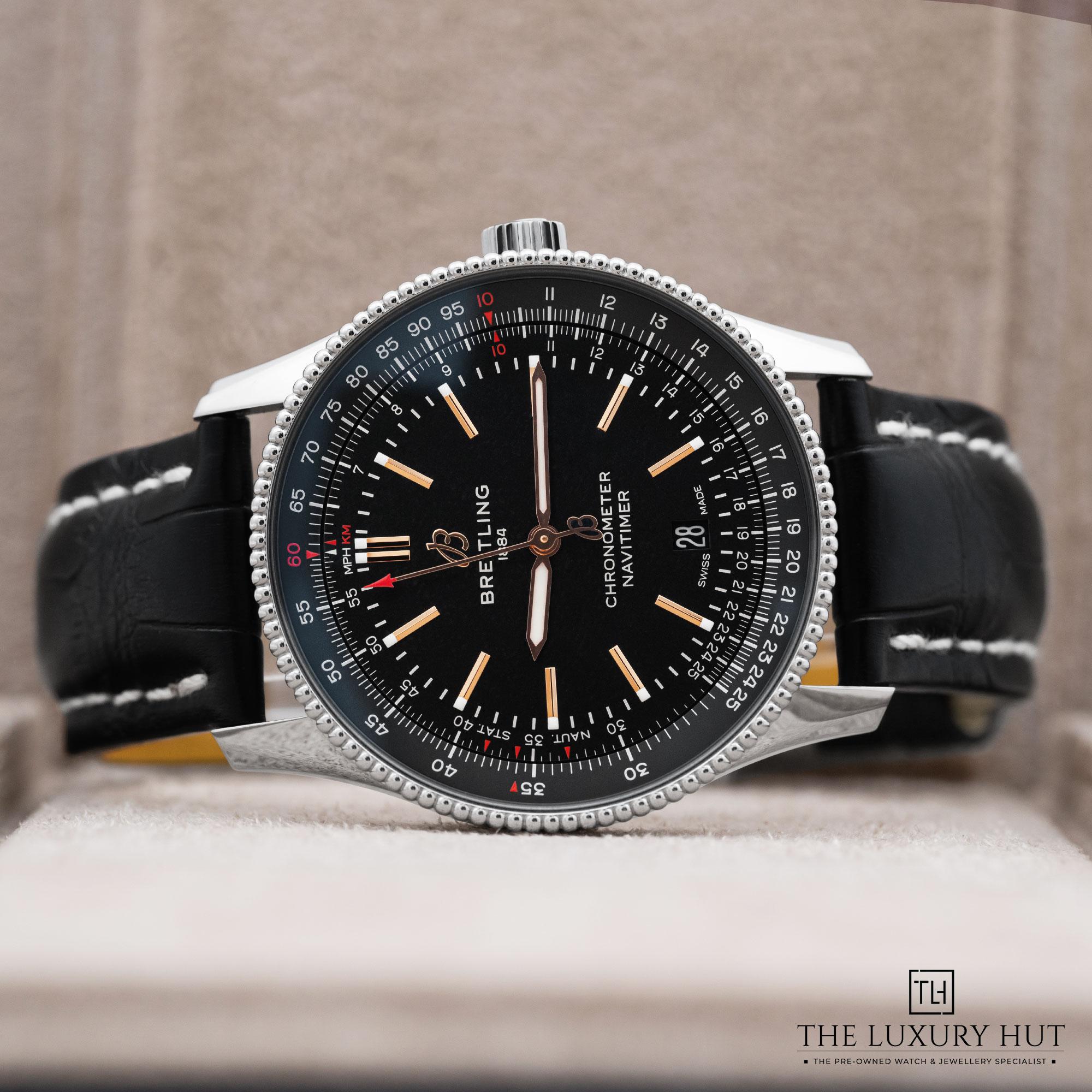 2025/07/Breitling_Navitimer_Steel_41mm_Black_Dial_52001-b.jpg