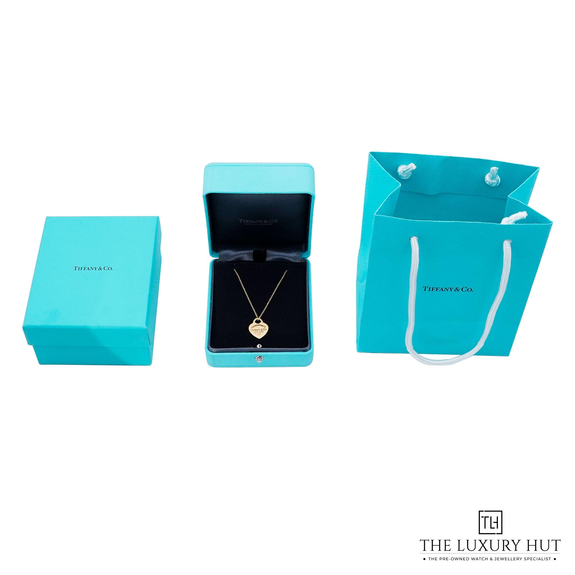 2025/07/Tiffany_Yellow_Gold_Heart_Tag_Pendant_51916-d.jpg