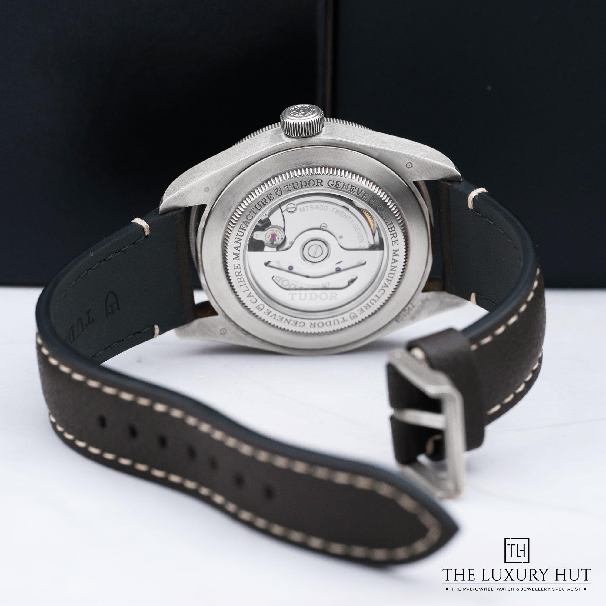 2025/07/Tudor_Black_Bay_Fifty-Eight_39mm_Taupe_Dial_51947-c.jpg