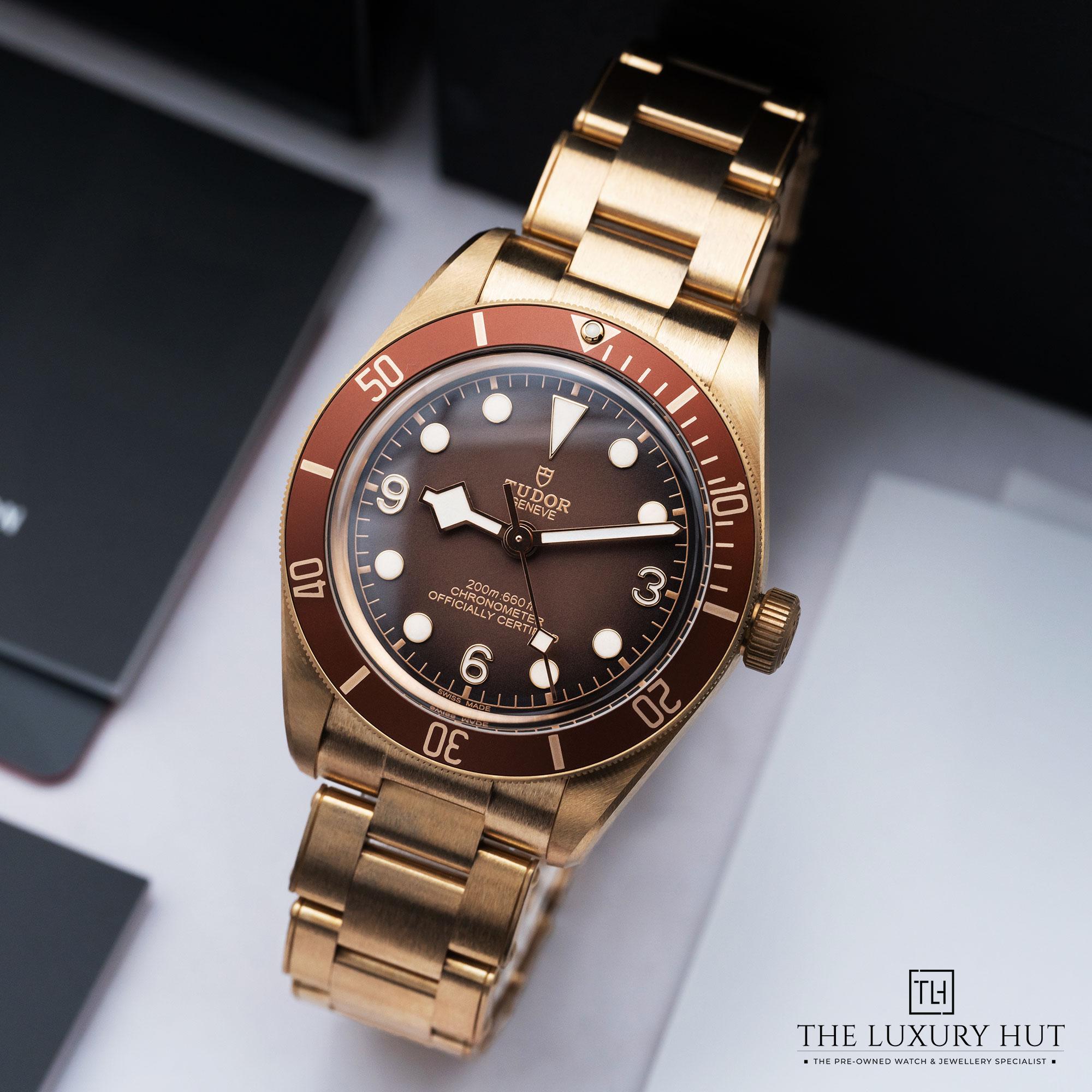 2025/07/Tudor_Boutique_Edition_Black_Bay_58_Bronze_52000-b.jpg