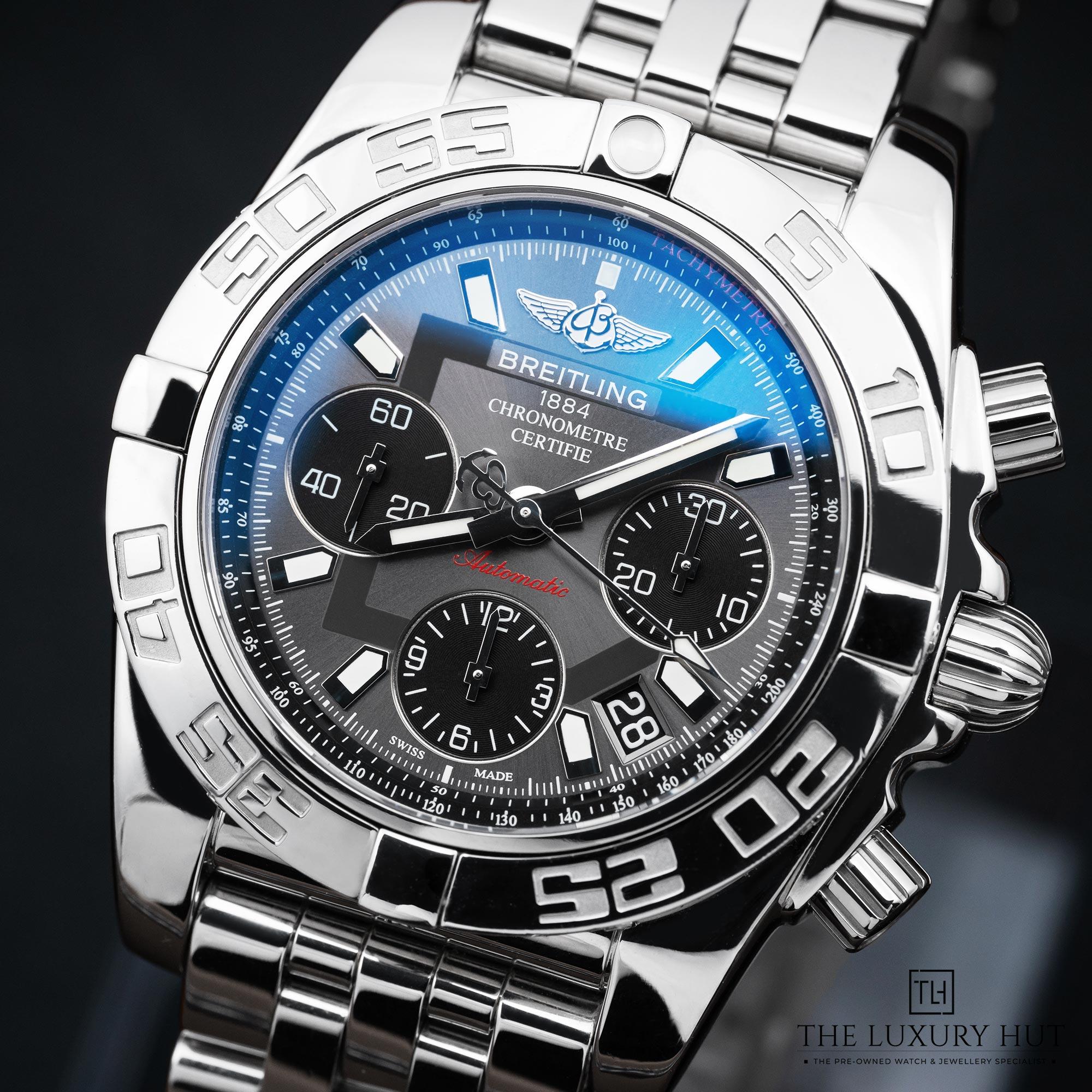 2025/08/Breitling_Chronomat-41_Chronograph_Steel_Grey_52126e.jpg