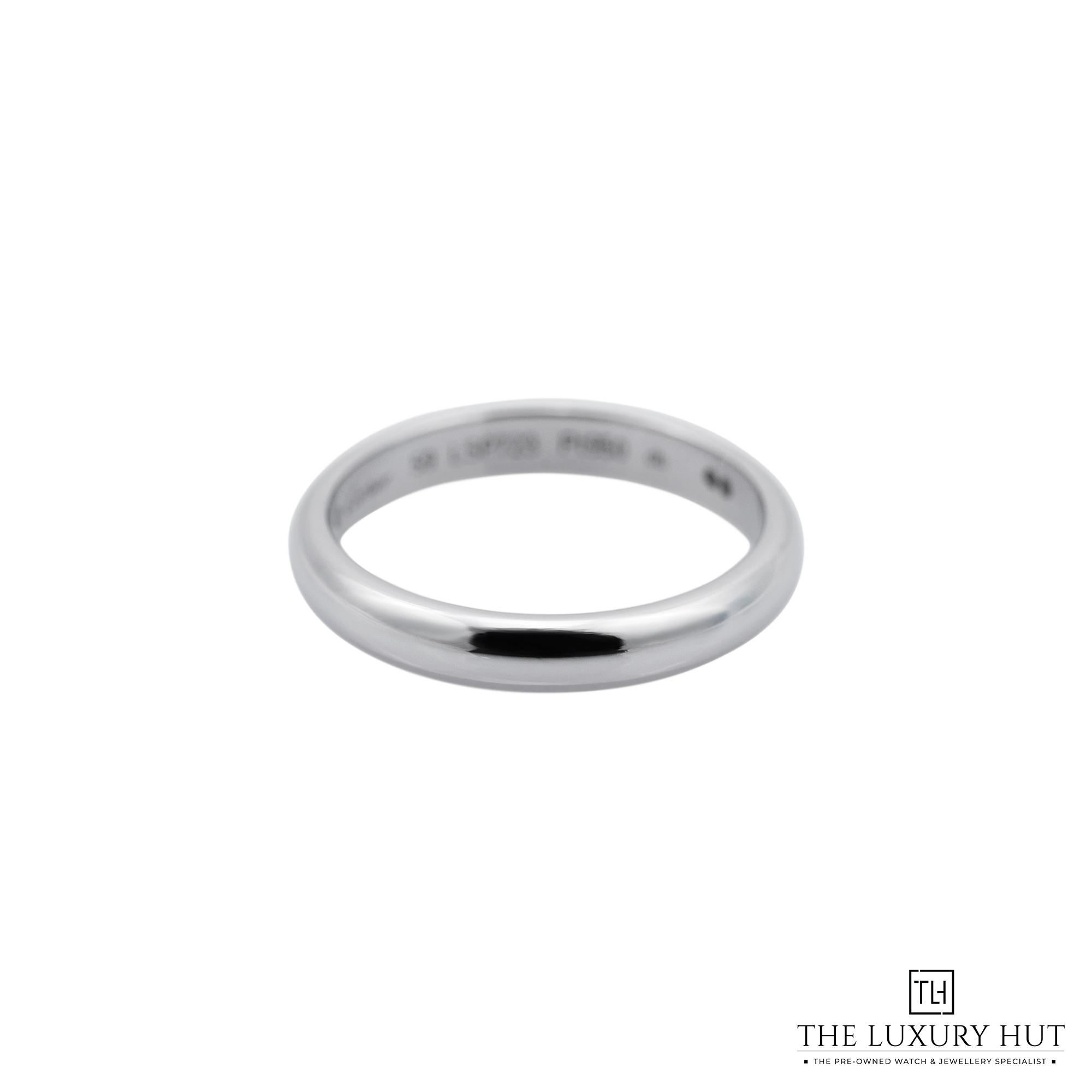 2025/08/Cartier_1895_Wedding_Ring_3.5mm_Platinum_LB672-a.jpg
